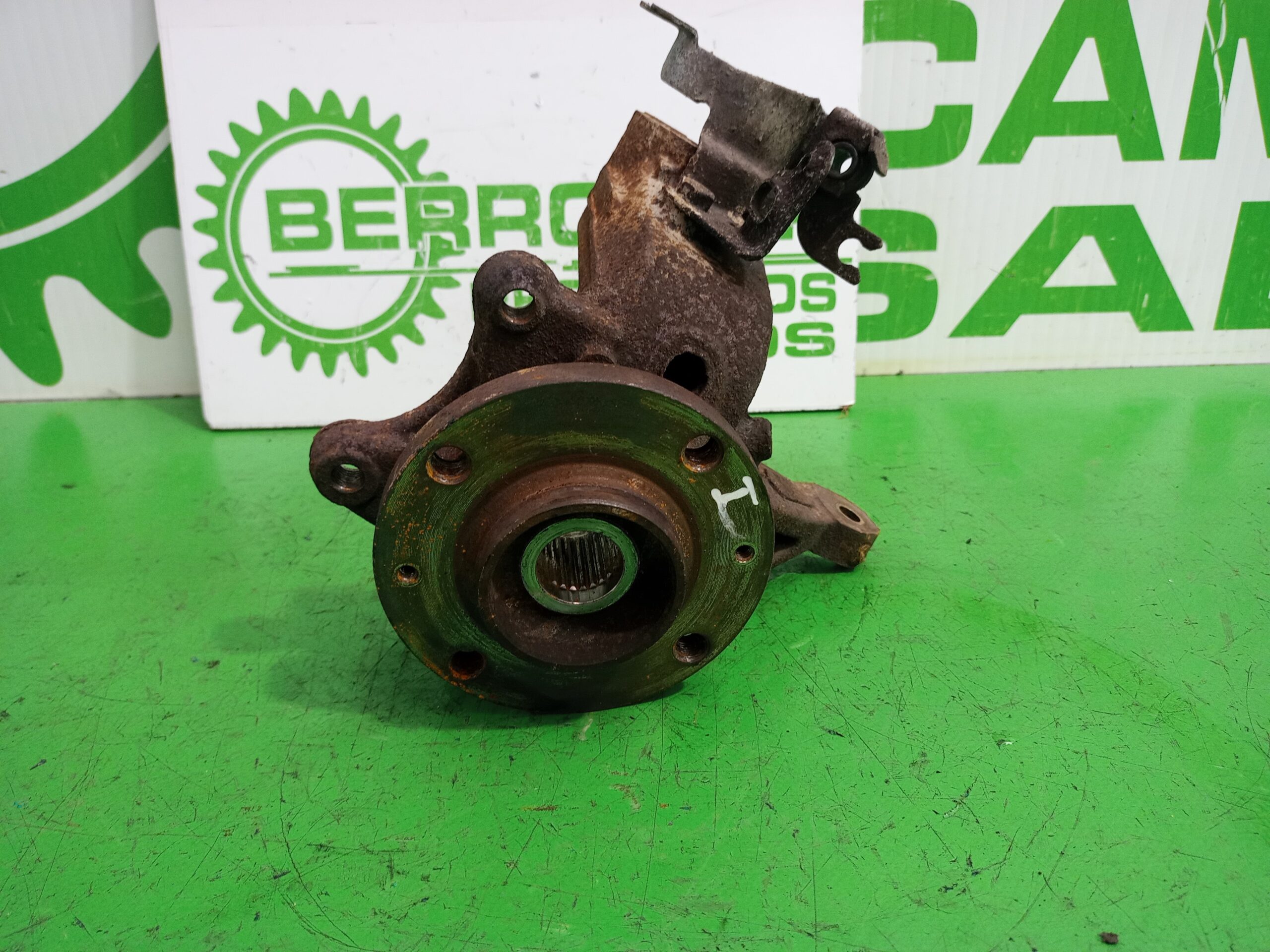 mangueta_delantera_izquierda_364654_citr_n_berlingo_1_9_diesel