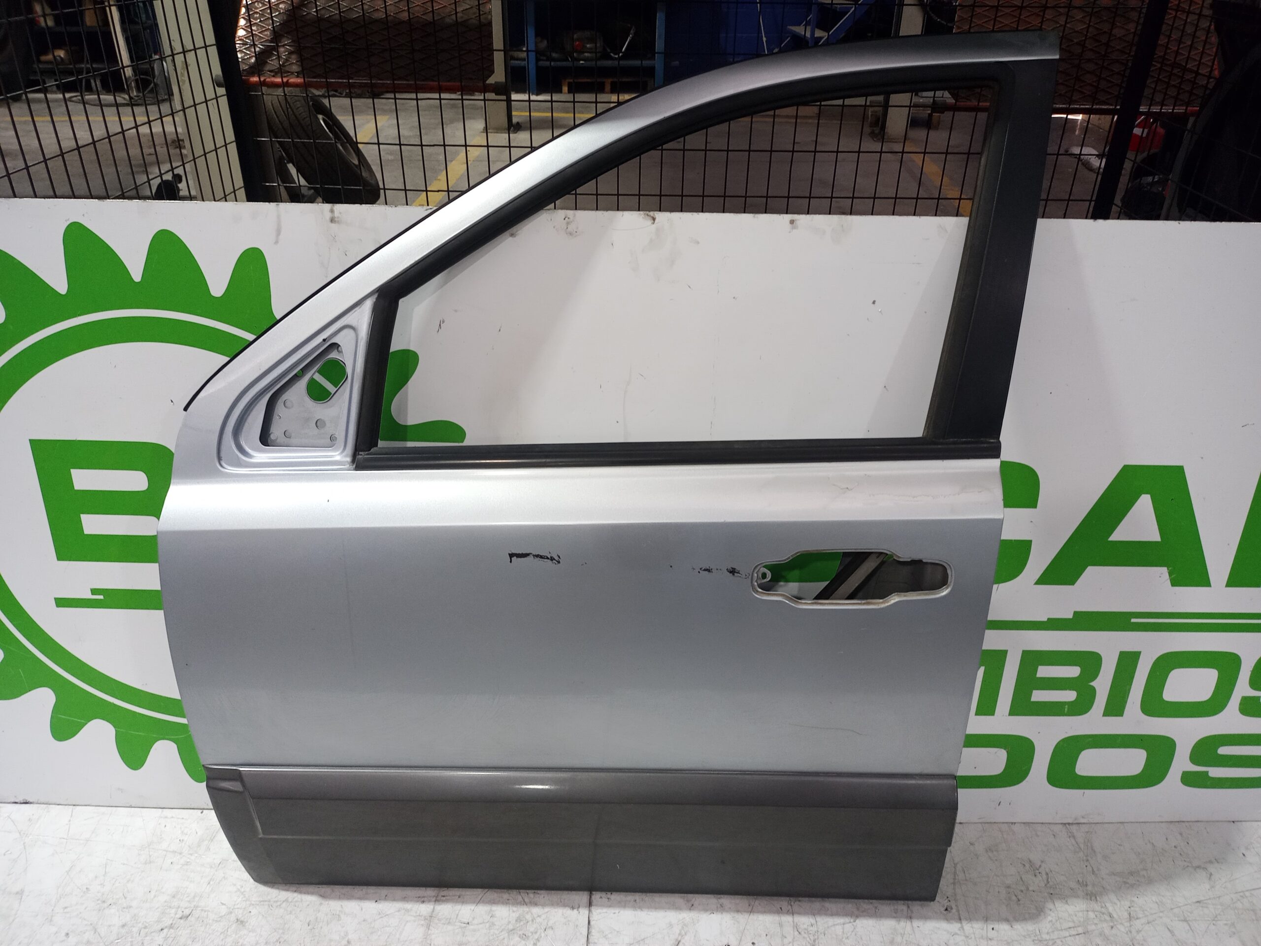 puerta_delantera_izquierda_760033e111_kia_sorento_2_5_crdi_cat