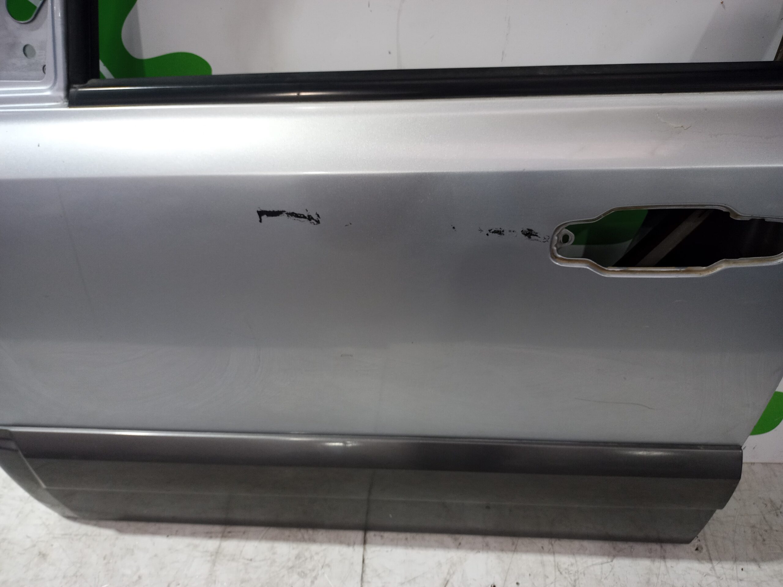 puerta_delantera_izquierda_760033e111_kia_sorento_2_5_crdi_cat