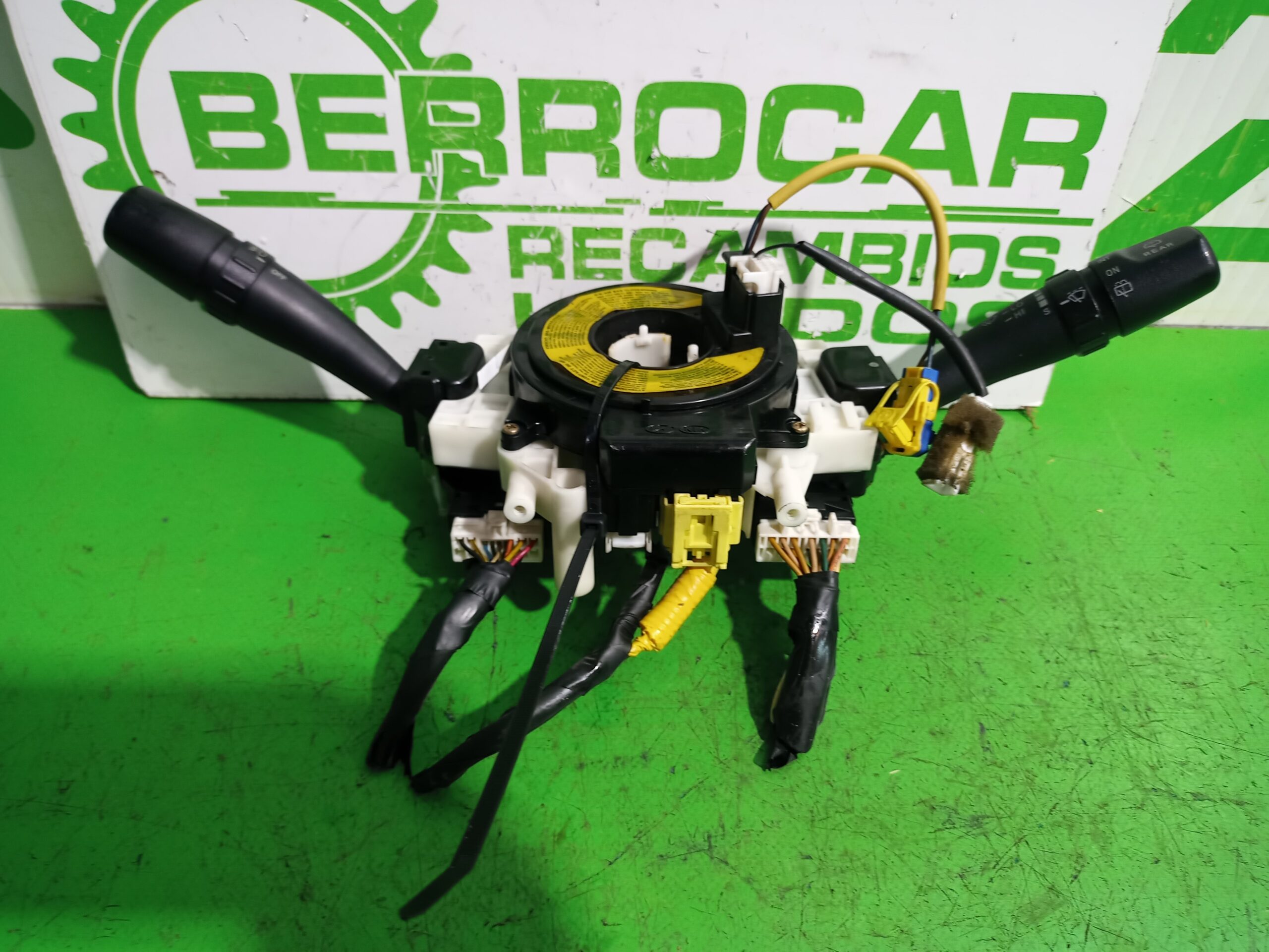 mando_multifuncion_s_qb98_kia_sorento_2_5_crdi_cat