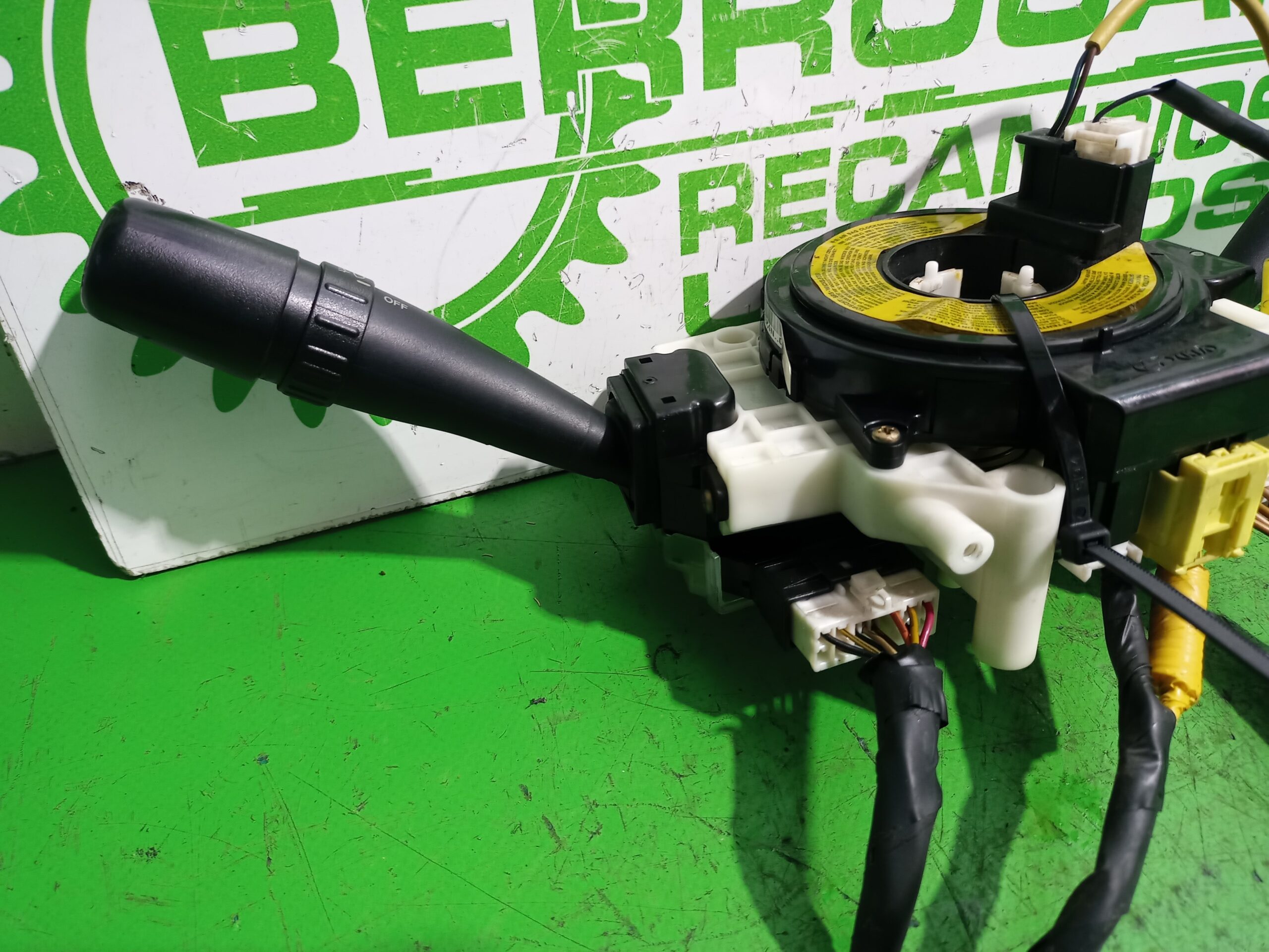 mando_multifuncion_s_qb98_kia_sorento_2_5_crdi_cat