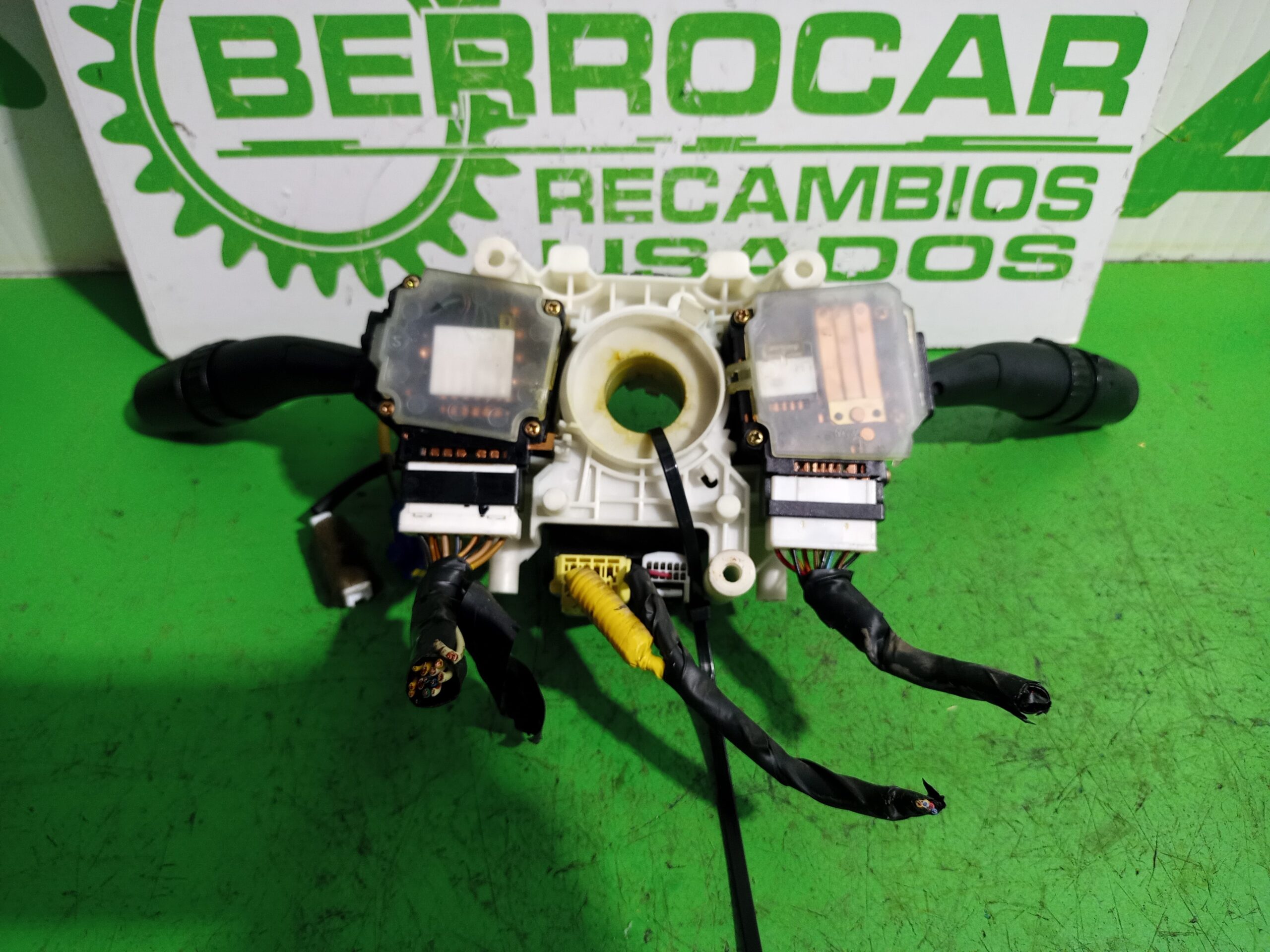 mando_multifuncion_s_qb98_kia_sorento_2_5_crdi_cat