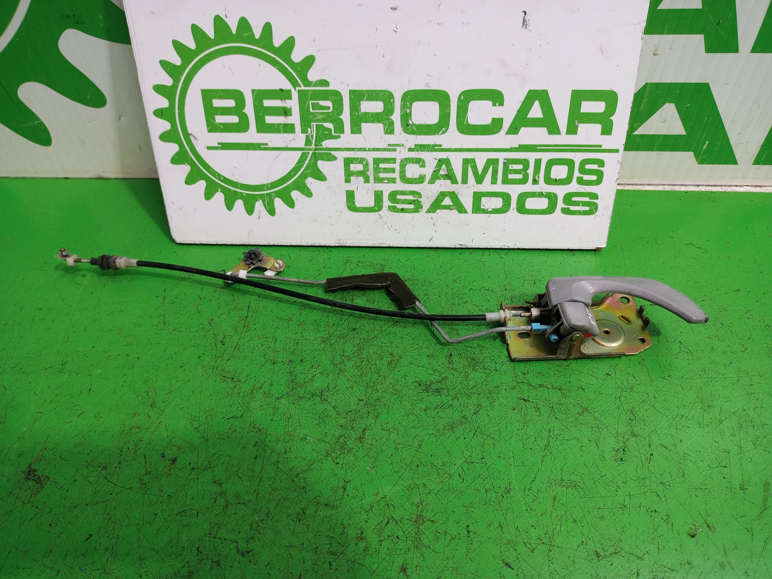 maneta_interior_delantera_derecha_826232p000_kia_sorento_2_5_crdi_cat