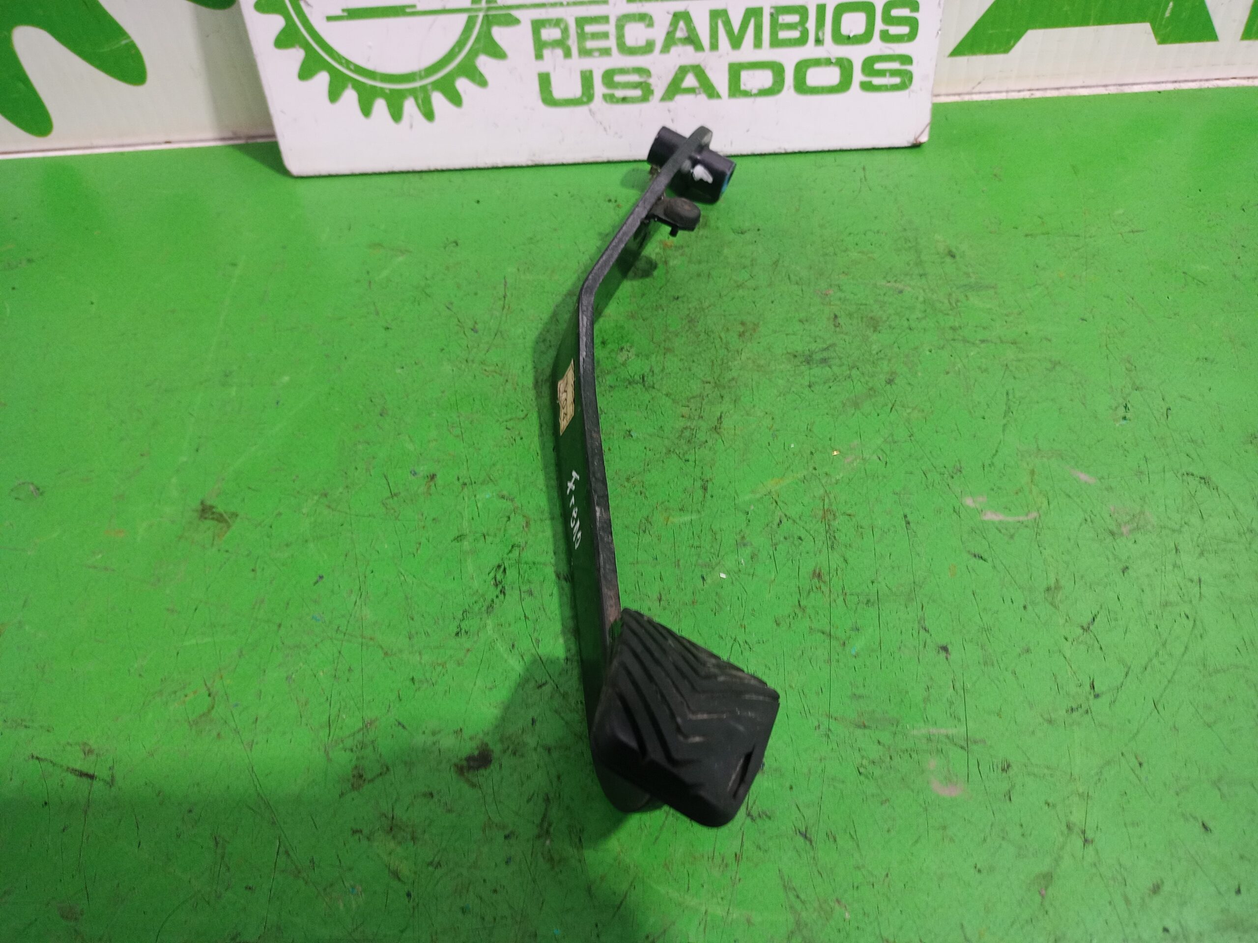 pedal_freno_328003e310_kia_sorento_2_5_crdi_cat