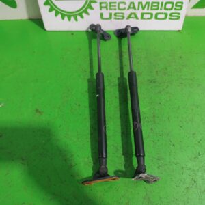 amortiguadores_maletero_porton_6896002170_toyota_auris_touring_sports_e18_active
