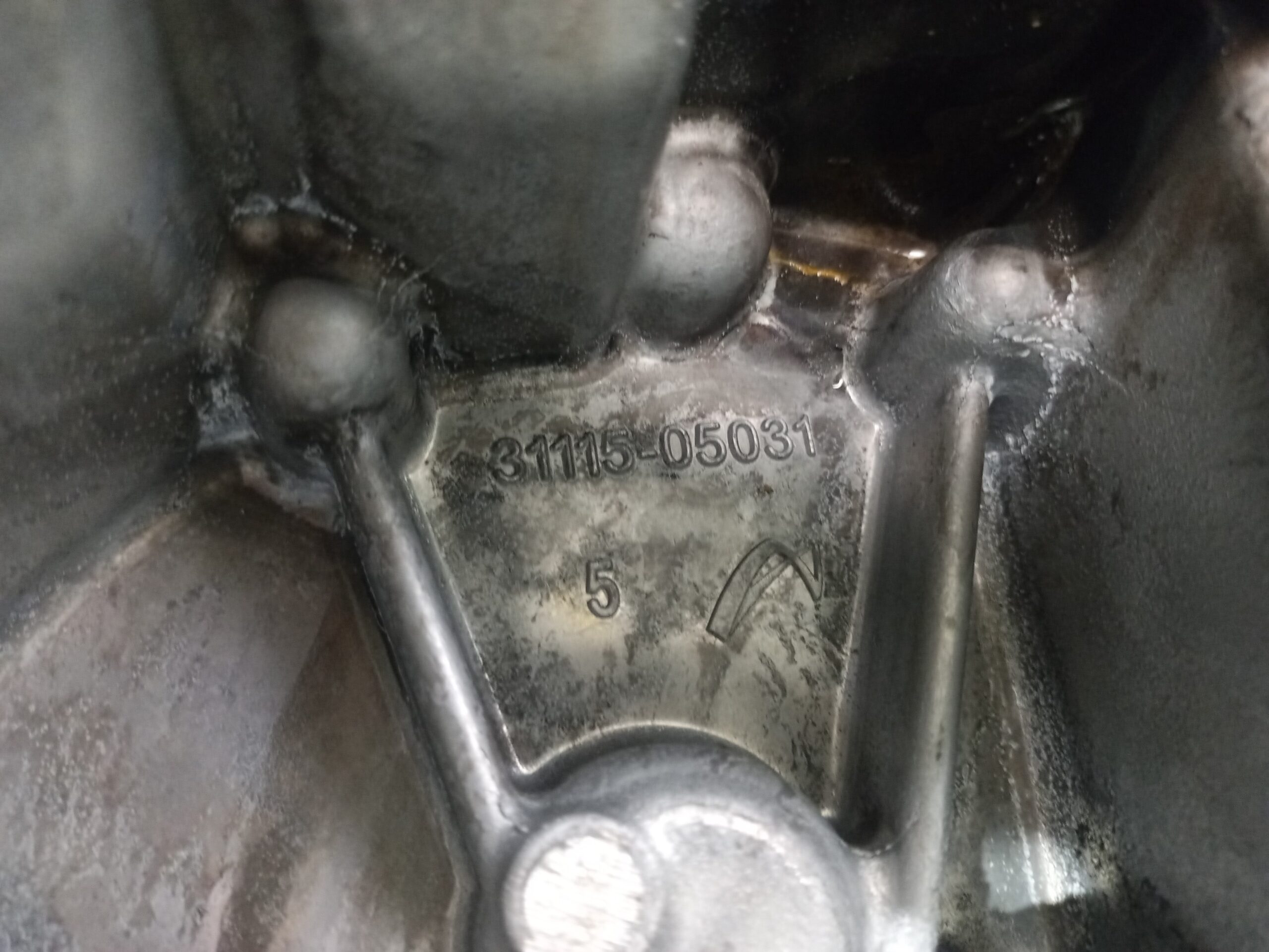 caja_cambios_3111505031_3030002400_toyota_auris_touring_sports_e18_active