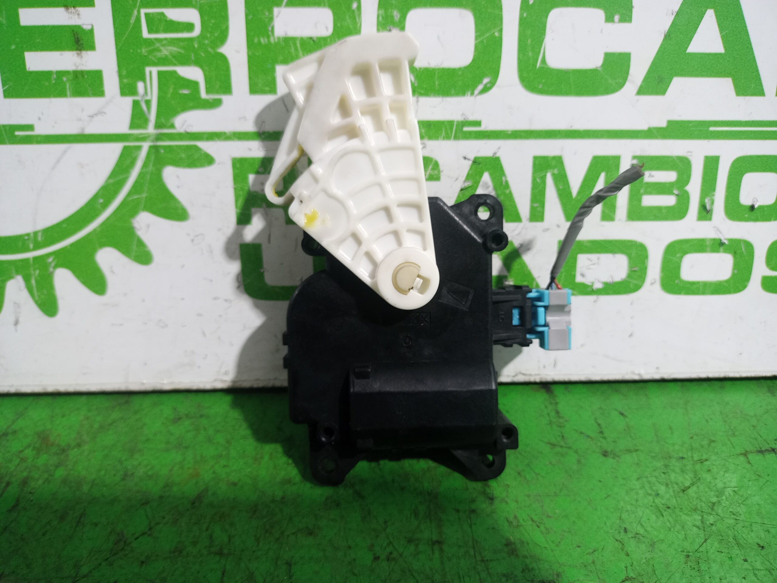 motor_apertura_trampillas_mf1138002810pls_toyota_auris_touring_sports_e18_active