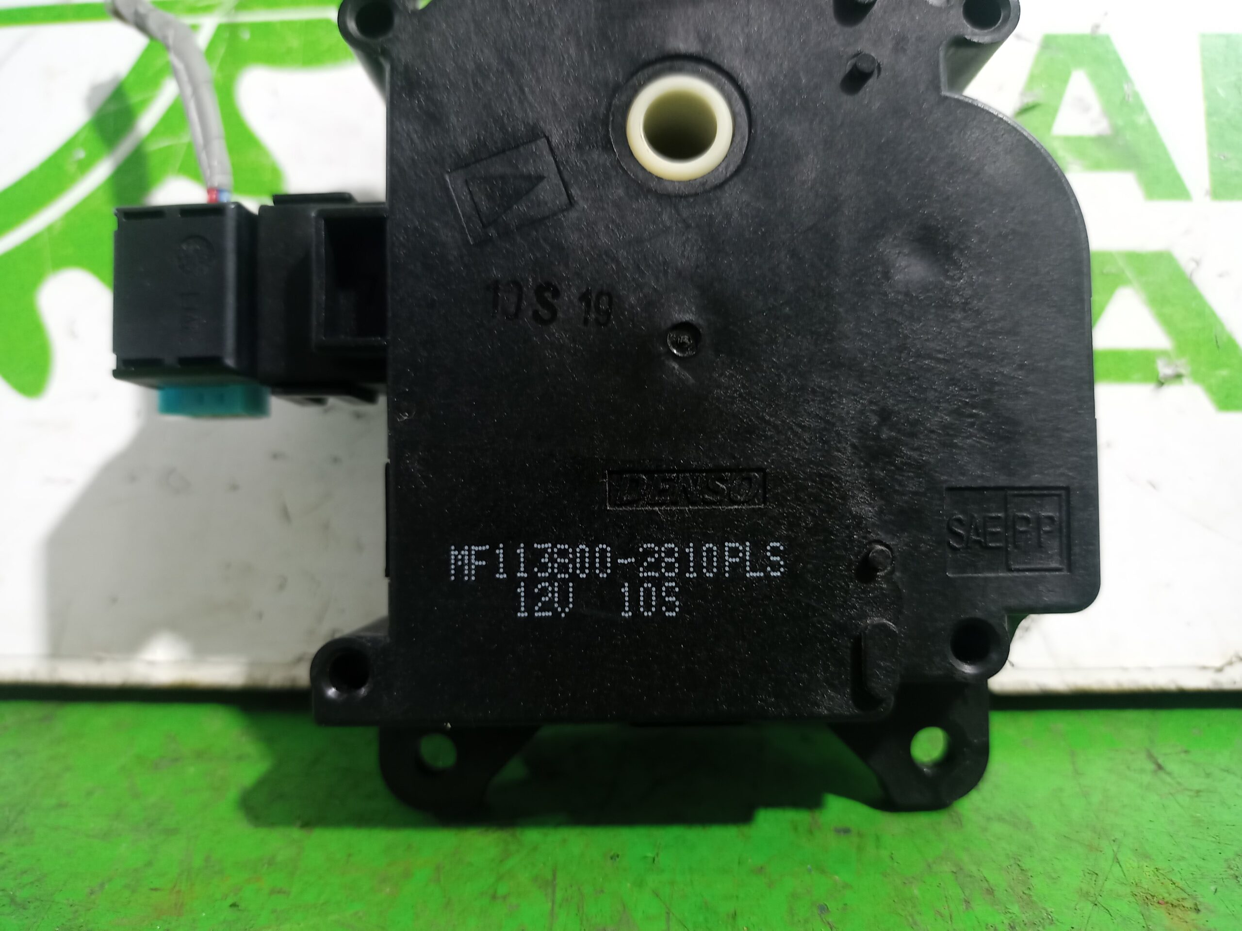 motor_apertura_trampillas_mf1138002810pls_toyota_auris_touring_sports_e18_active