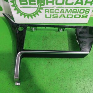 moldura_5540502870_8391002200_toyota_auris_touring_sports_e18_active