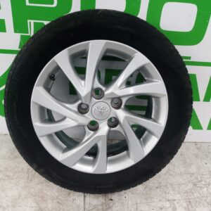 llanta_4261102l80_toyota_auris_touring_sports_e18_active