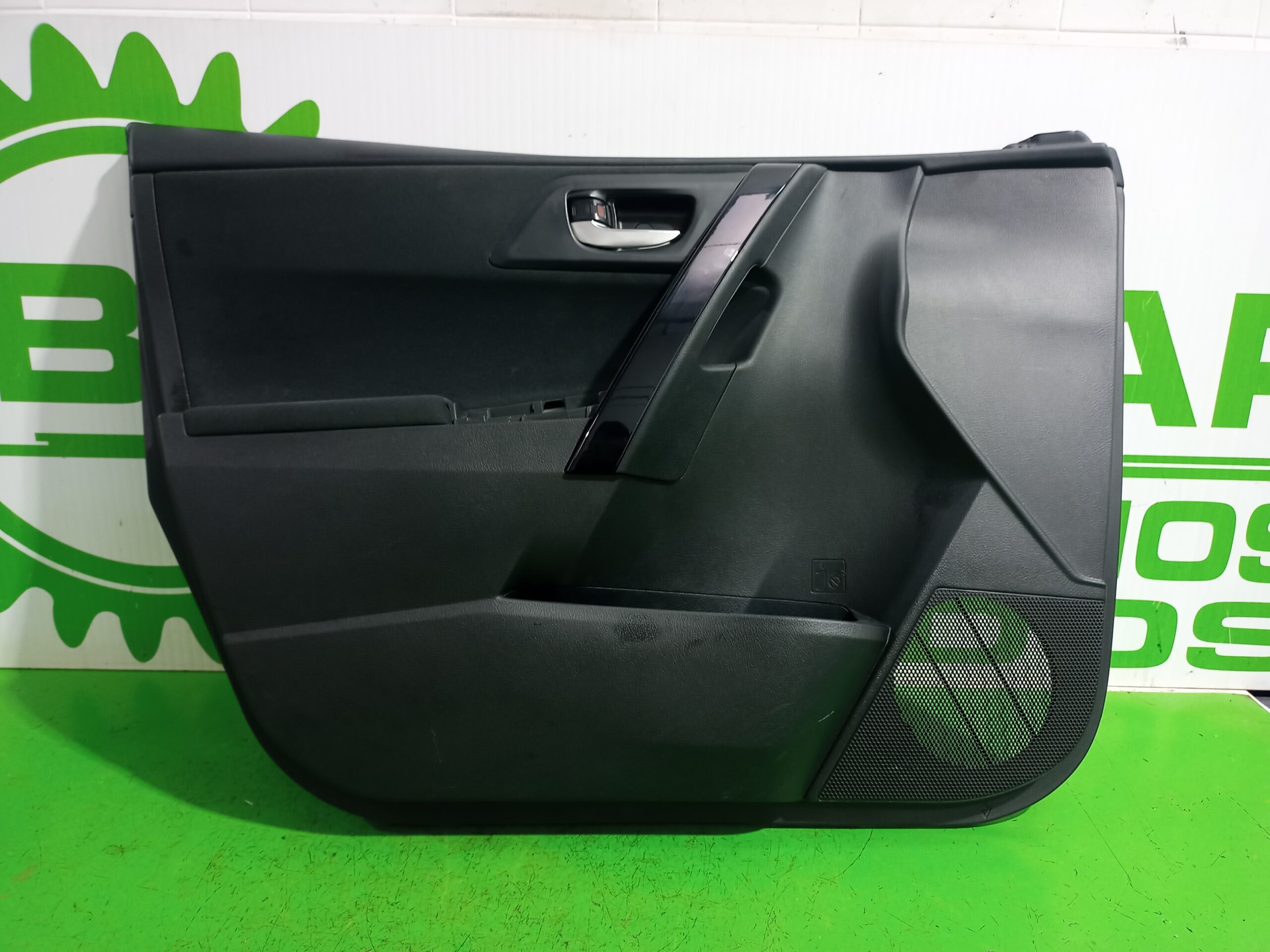 guarnecido_puerta_delantera_izquierda_6777802280_toyota_auris_touring_sports_e18_active