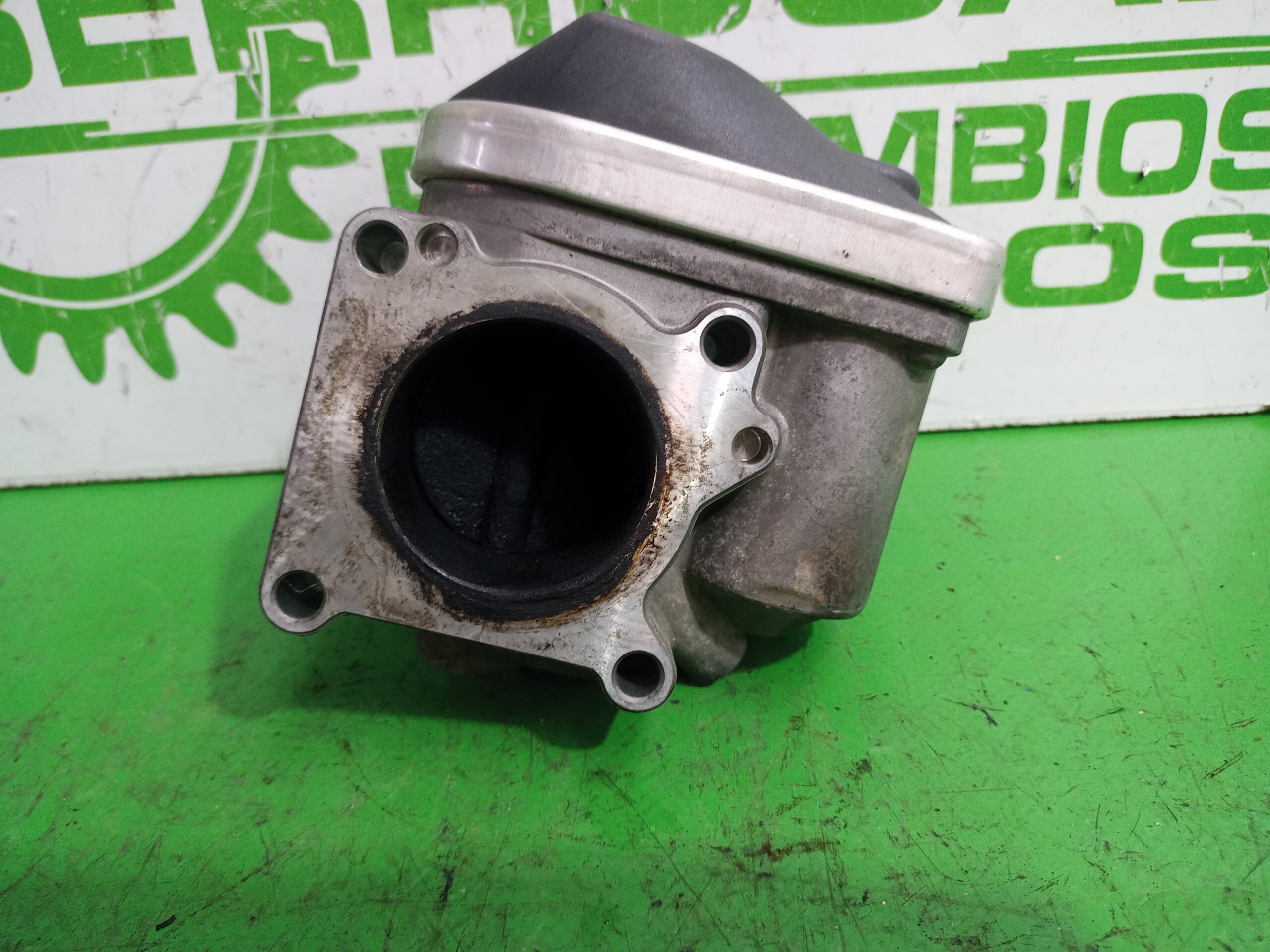 caja_mariposa_036133062n_seat_ibiza_6l1_1_4_16v