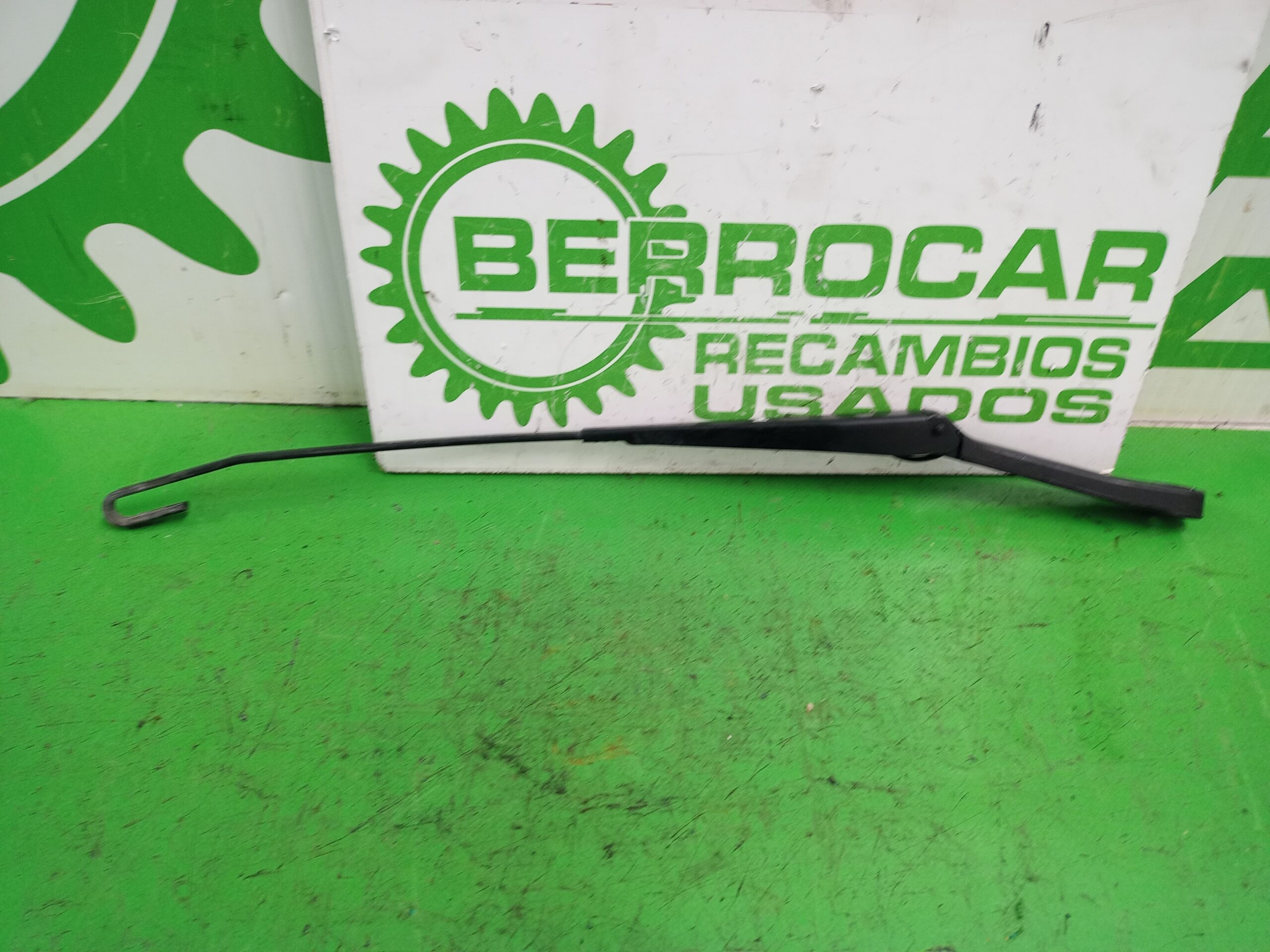 brazo_limpia_delantero_izquierdo_6l1955409b_seat_ibiza_6l1_1_4_16v