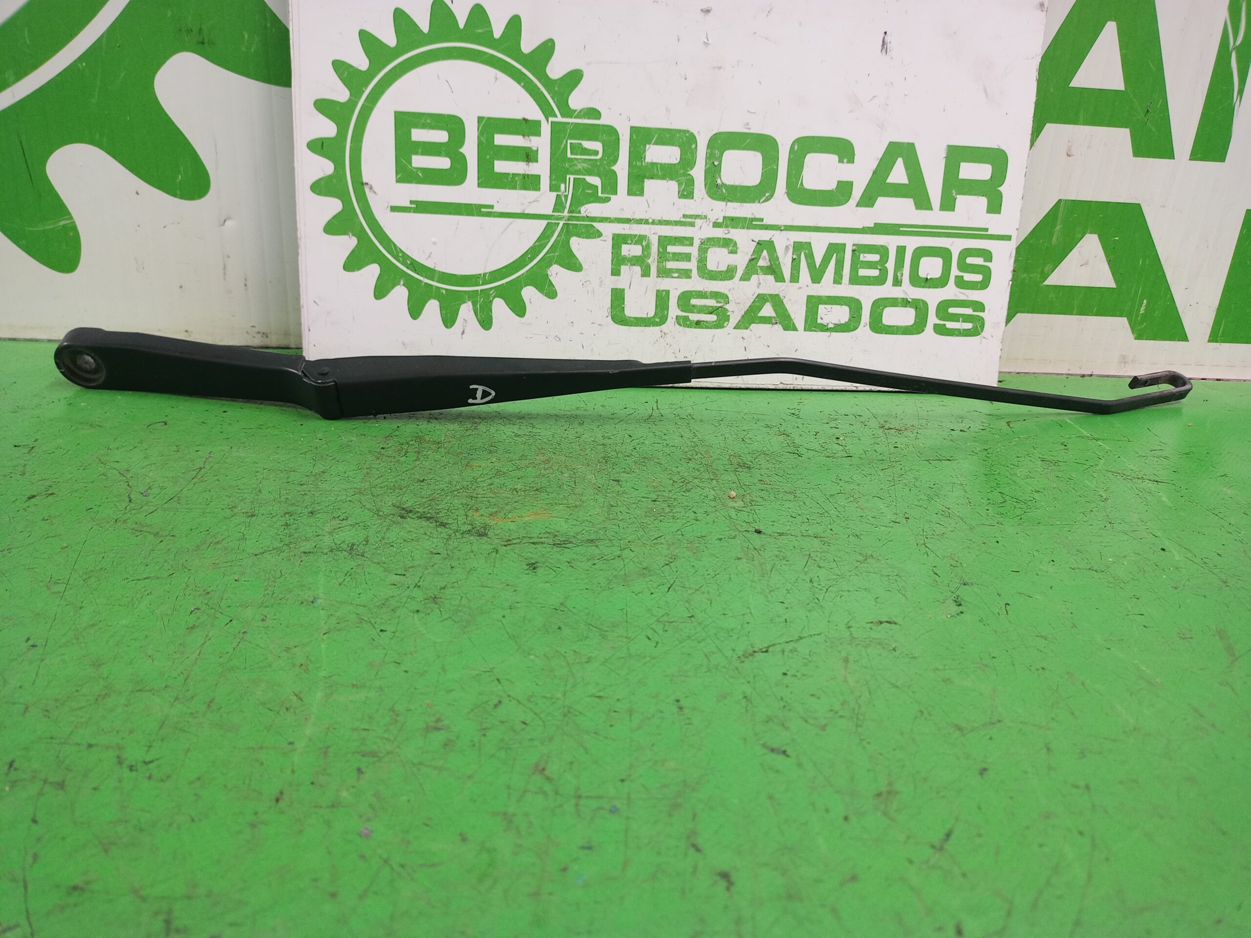 brazo_limpia_delantero_derecho_6l1955410b_seat_ibiza_6l1_1_4_16v