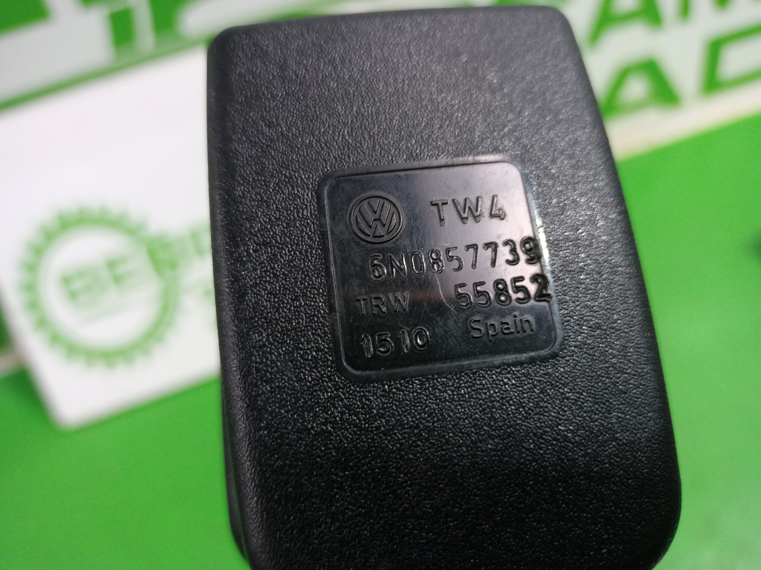 enganche_cinturon_trasero_derecho_6n0857739_seat_ibiza_6k1_select