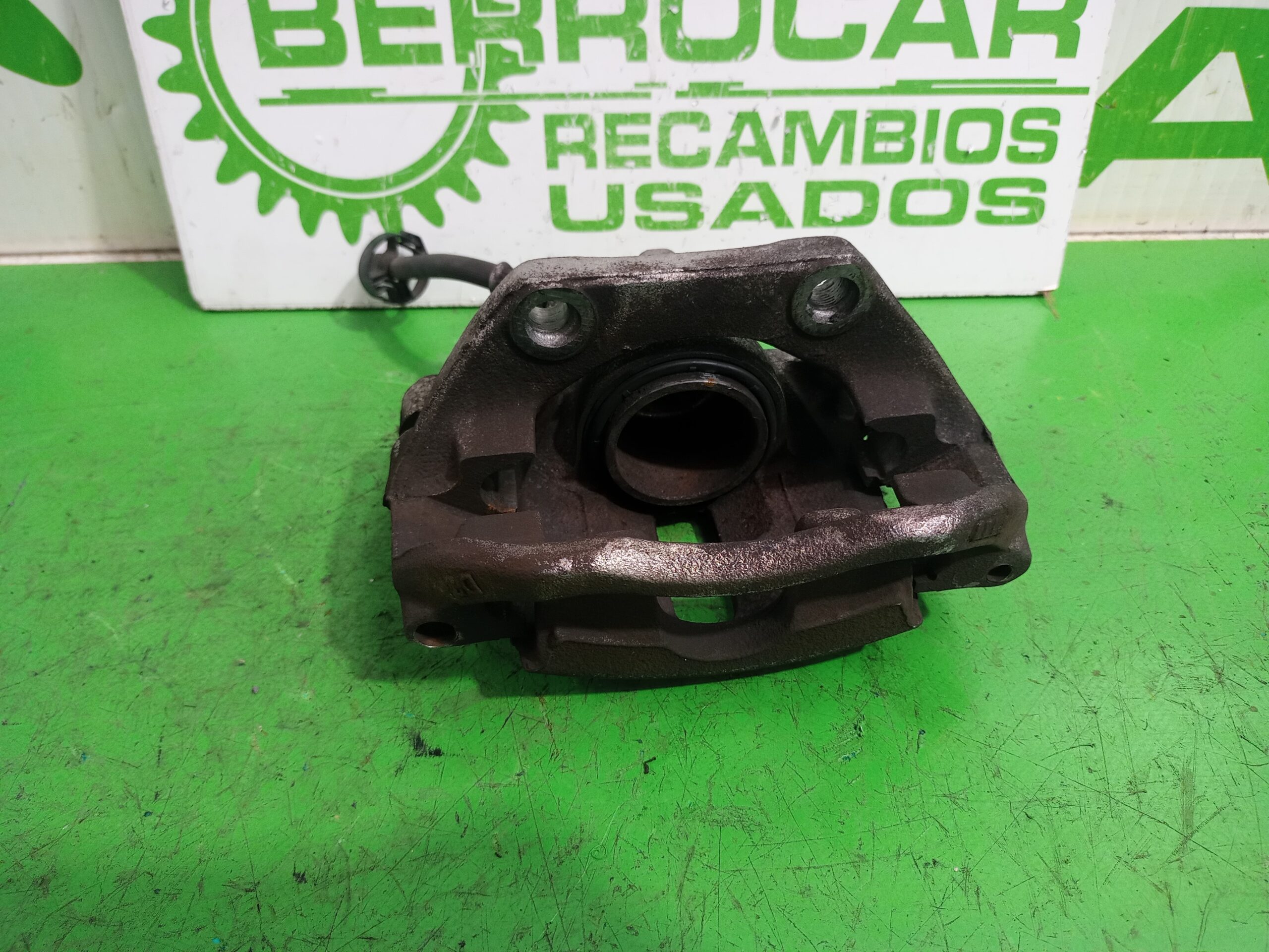 pinza_de_freno_delantera_izquierda_8200336184_renault_kangoo_f_kc0_au_entique