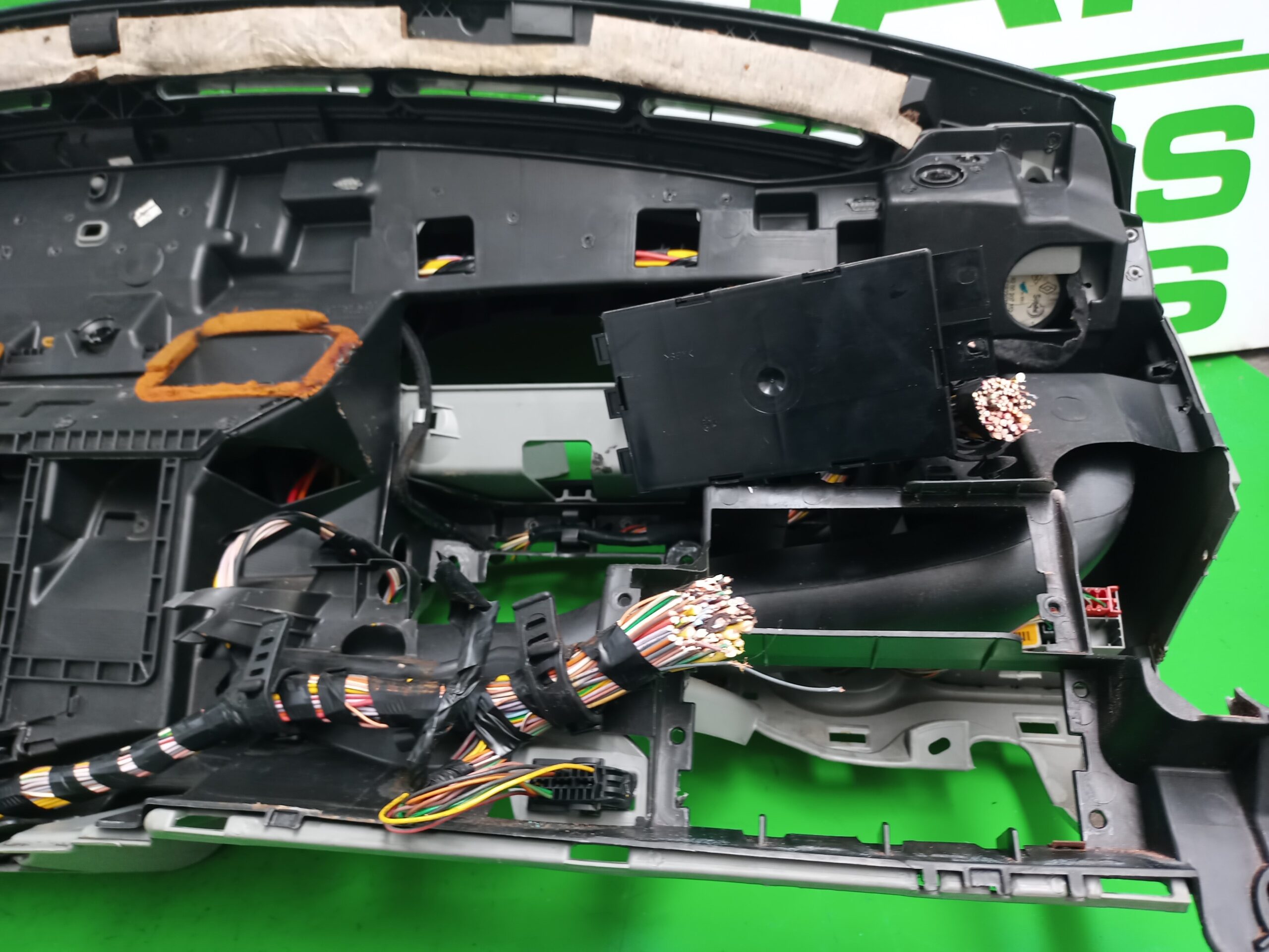 salpicadero_8200445770_renault_kangoo_f_kc0_au_entique