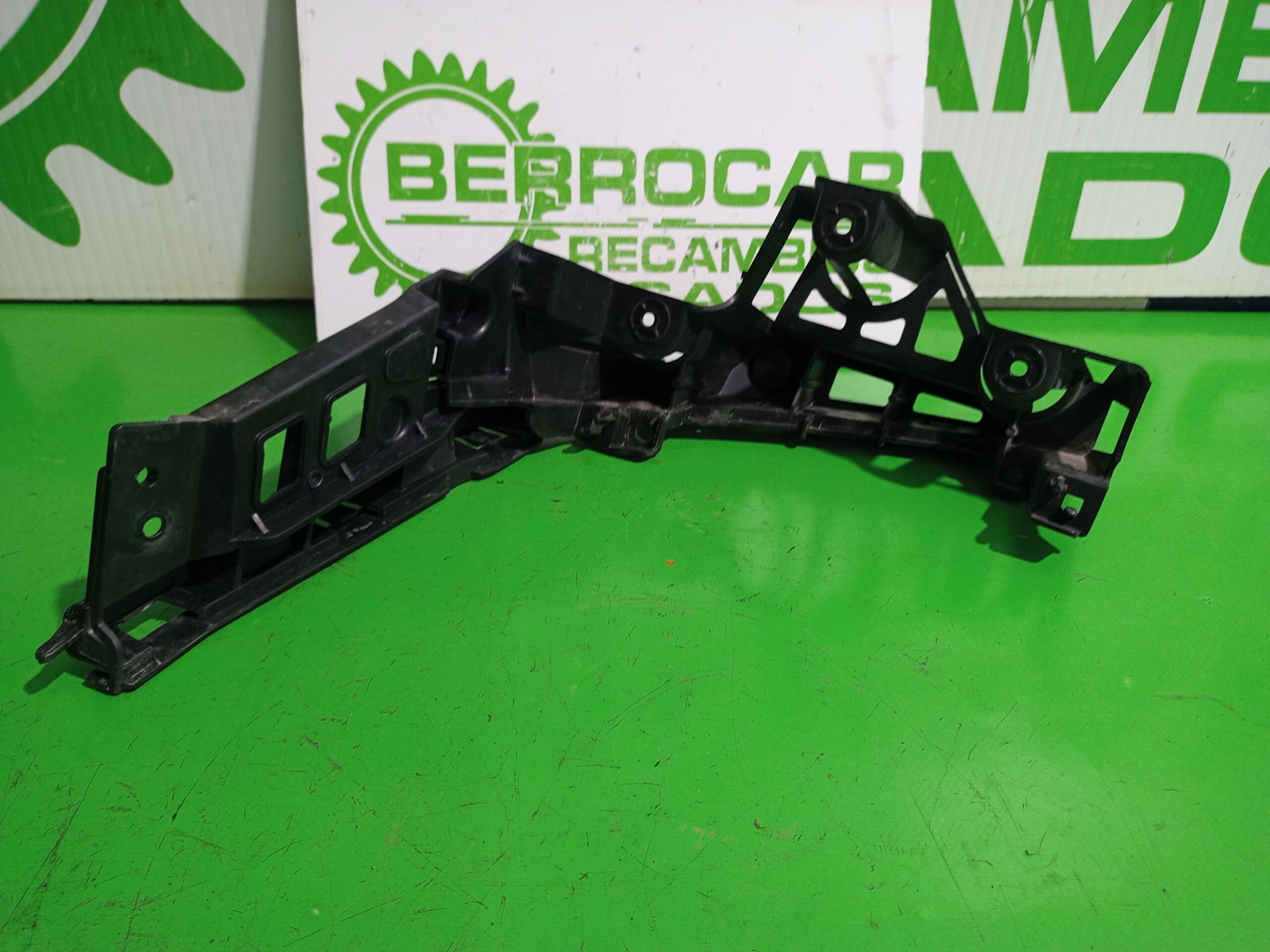 soporte_paragolpe_trasero_9686811280_peugeot_508_active