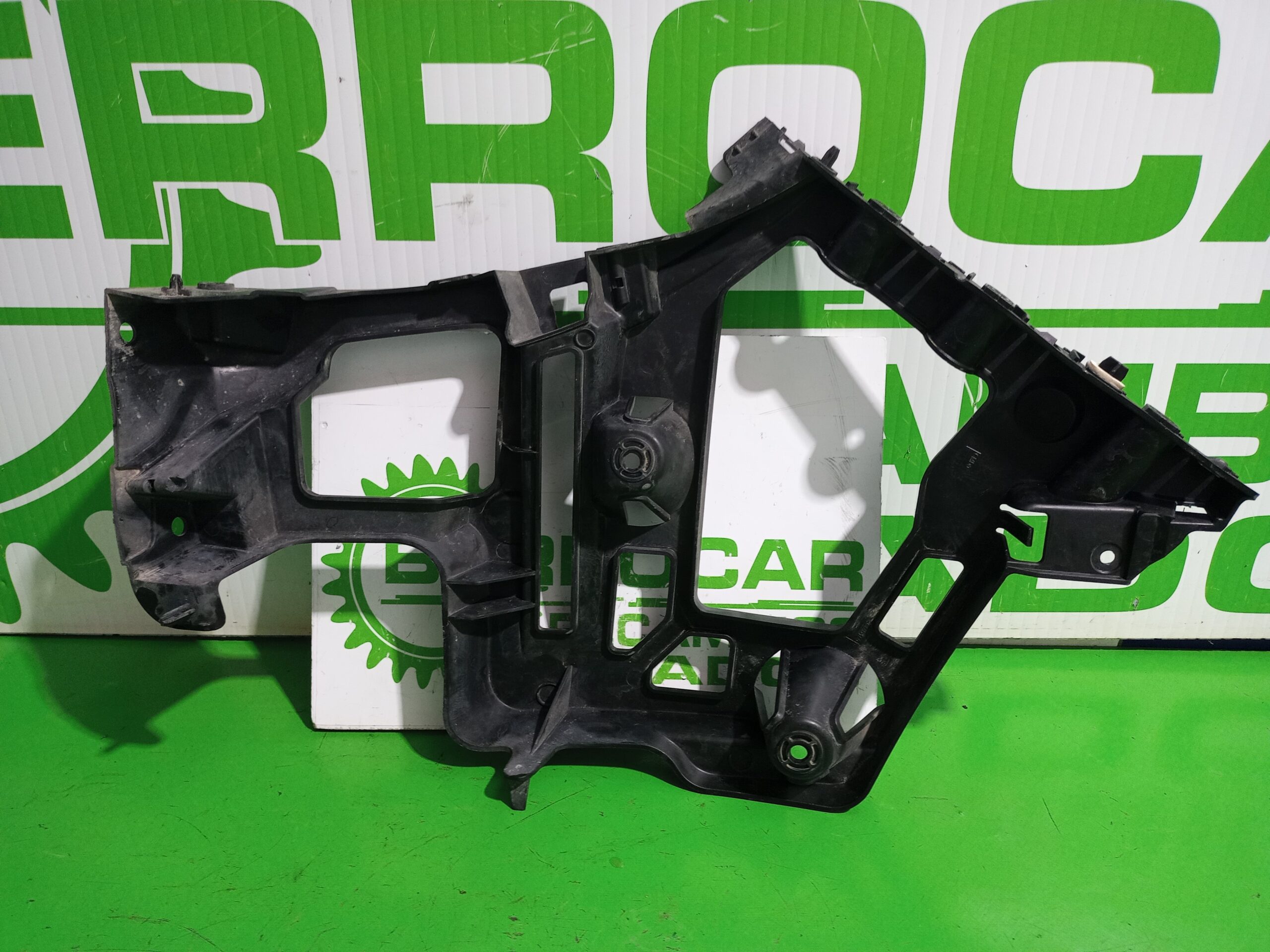 soporte_paragolpe_trasero_9686699780_peugeot_508_active