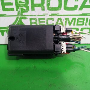caja_reles_fusibles_9665490680_peugeot_508_active