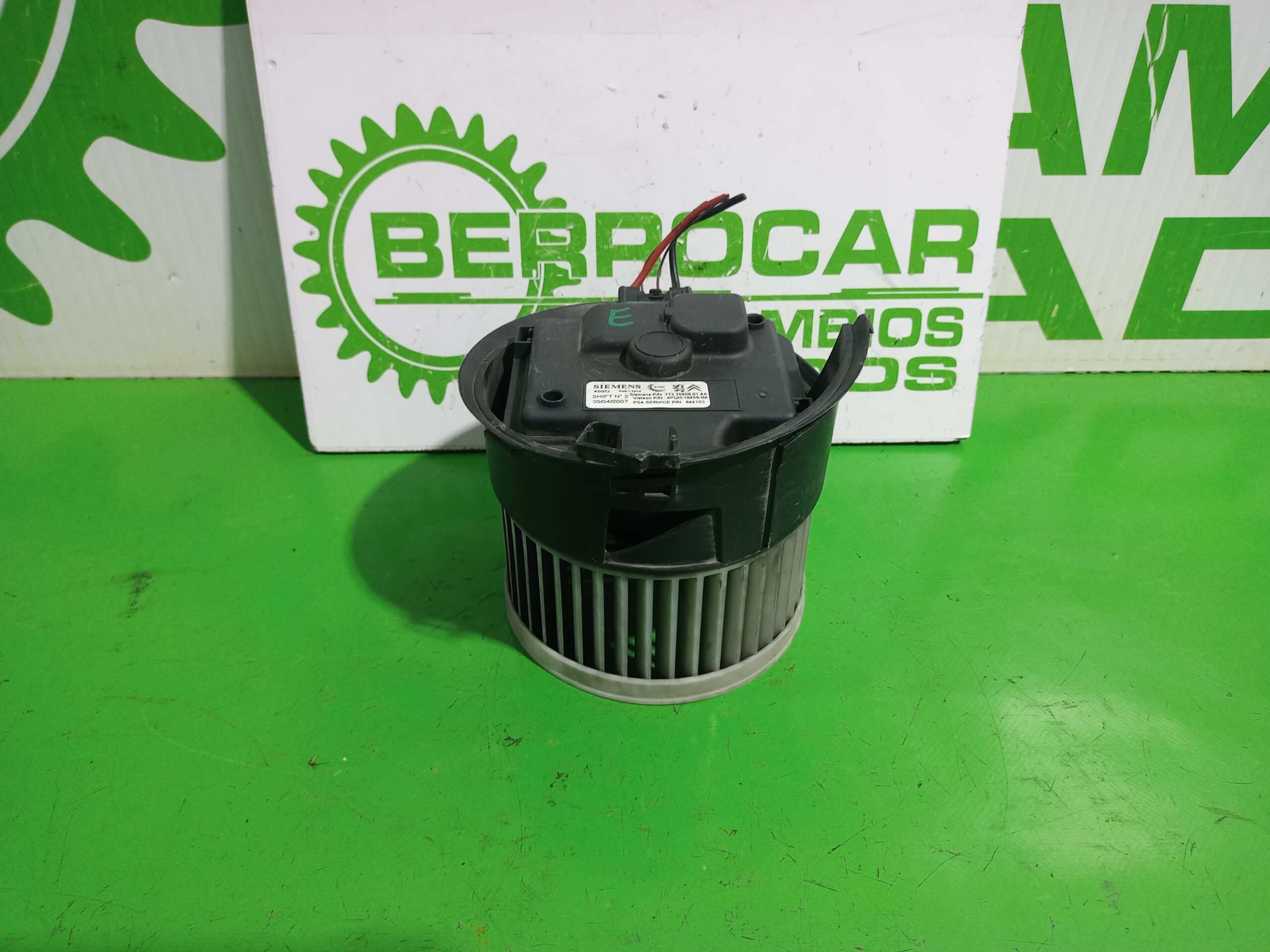 motor_calefaccion_7737080901aa_peugeot_407_2_0_16v_cat