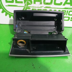 cenicero_9644562177_peugeot_407_2_0_16v_cat