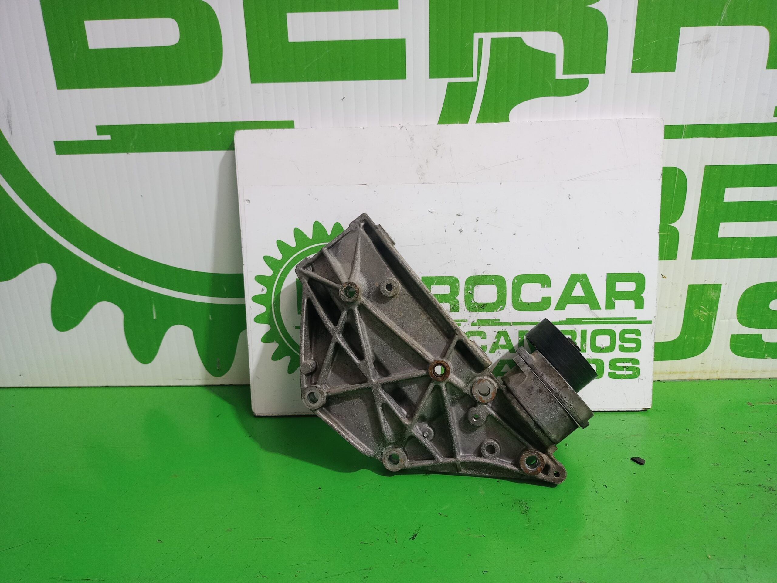 soporte_alternador_9602367380_peugeot_407_2_0_16v_cat