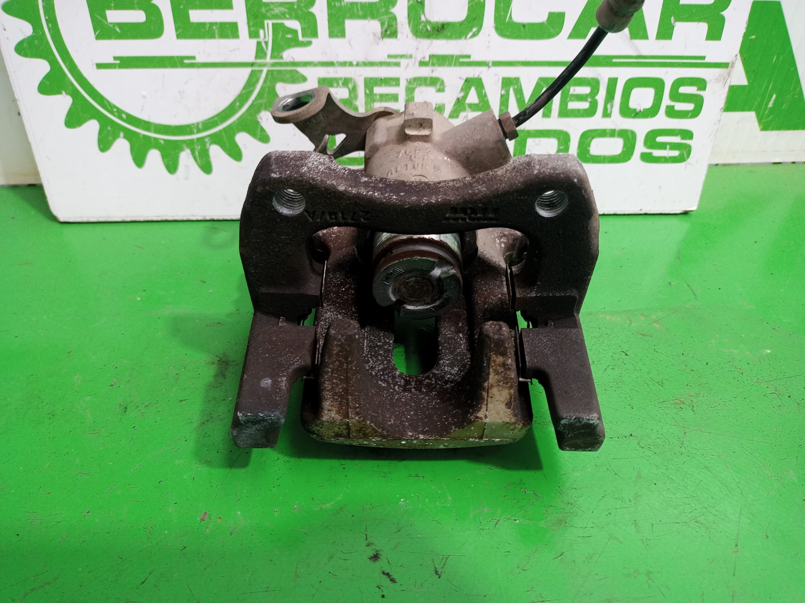 pinza_de_freno_trasera_izquierda_9683652680_peugeot_407_2_0_16v_cat