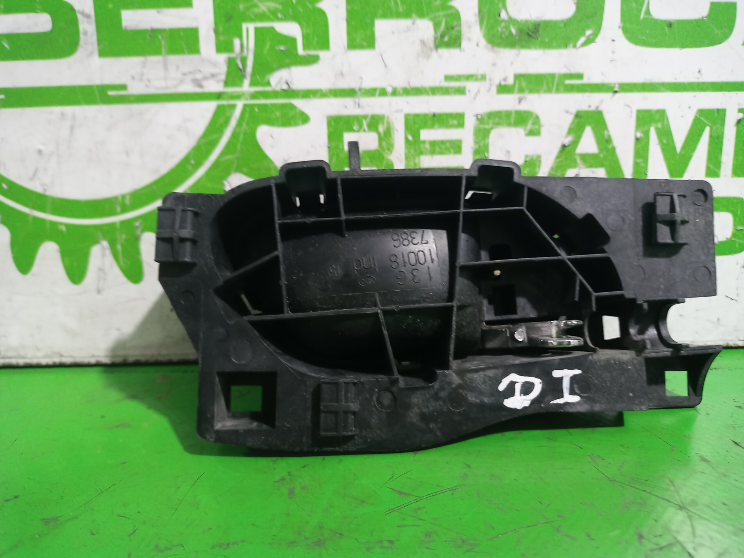 maneta_interior_delantera_izquierda_96526178_peugeot_407_2_0_16v_cat