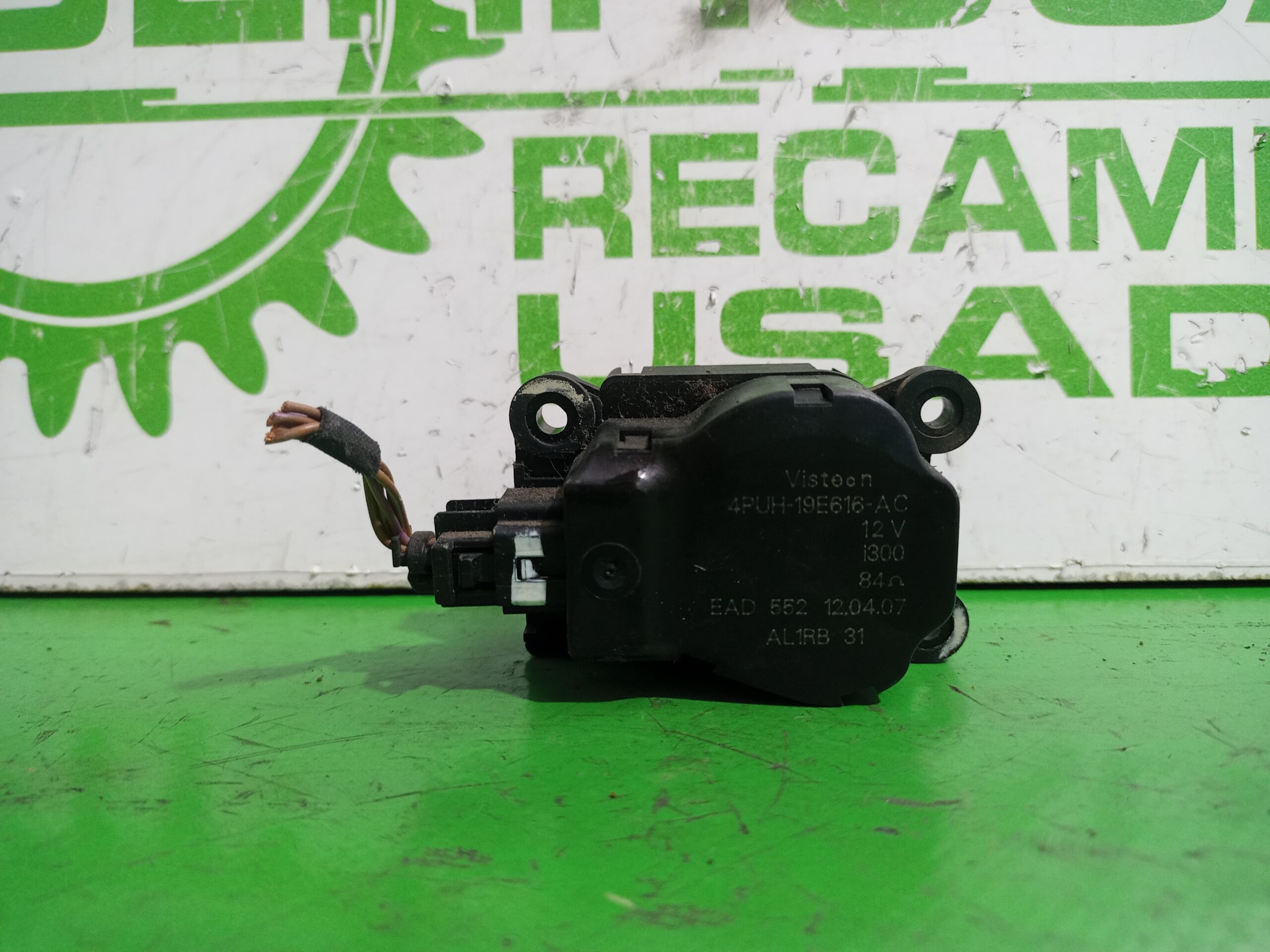 motor_apertura_trampilla_4puh19e616ac_peugeot_407_2_0_16v_cat