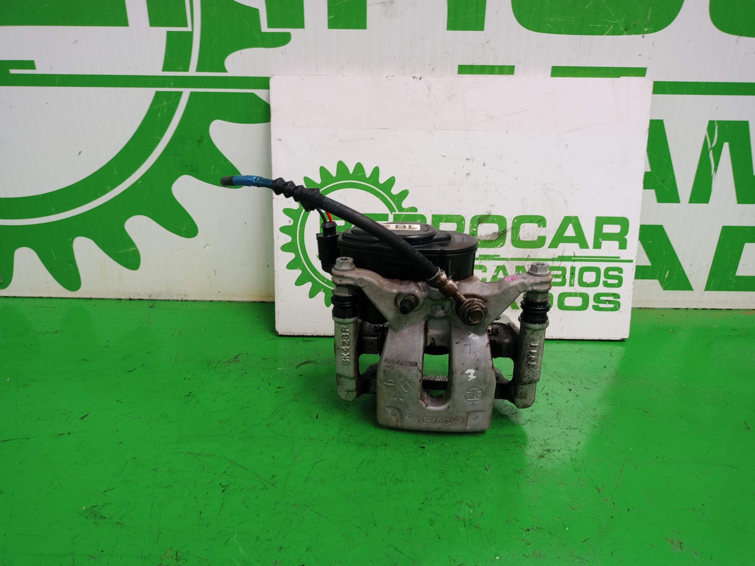 pinza_de_freno_trasera_izquierda_7e913d_nissan_qashqai_ii_j11_j11_1_3_dig_t