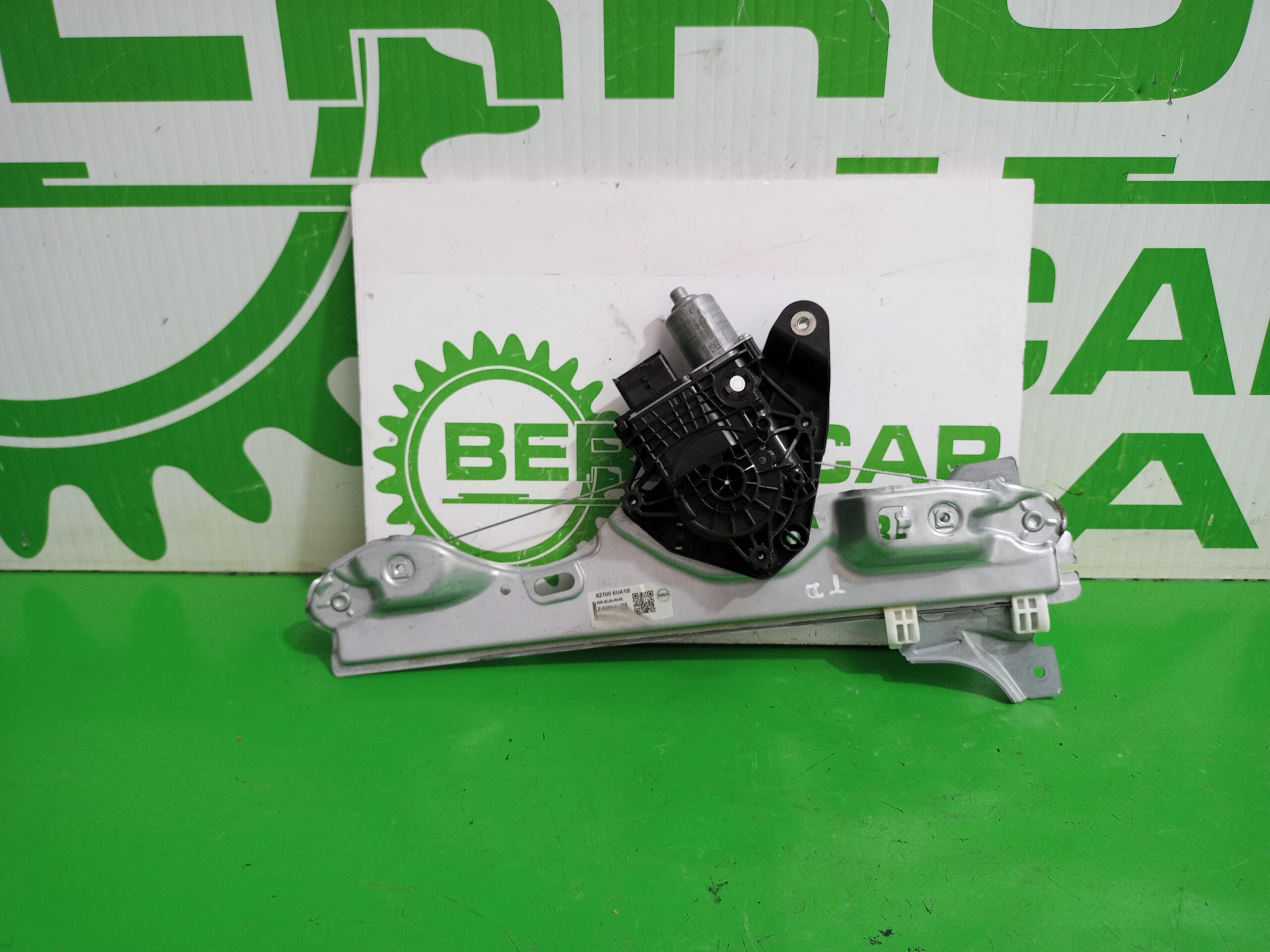 elevalunas_trasero_derecho_827006ua1b_nissan_qashqai_ii_j11_j11_1_3_dig_t