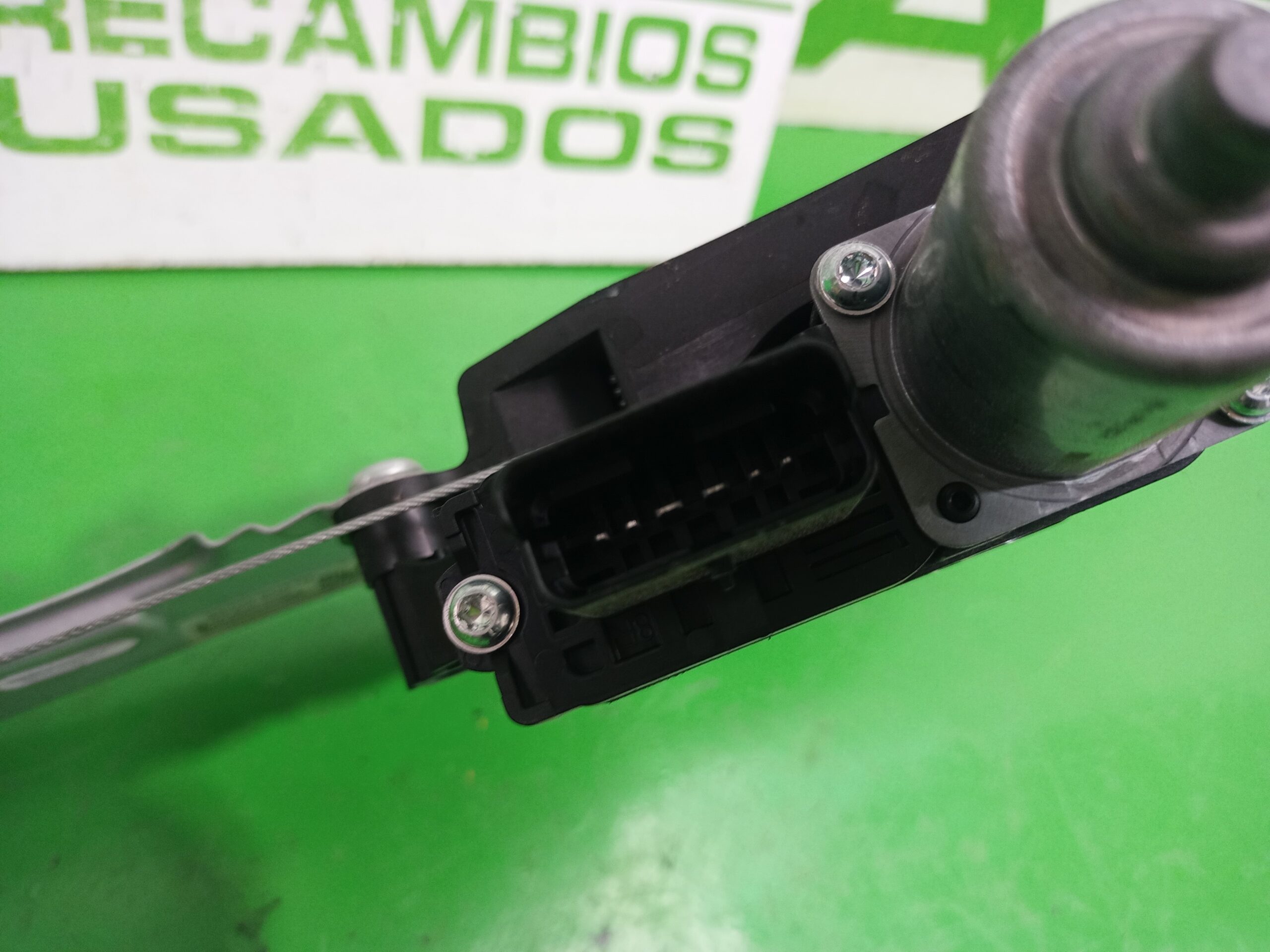 elevalunas_trasero_derecho_827006ua1b_nissan_qashqai_ii_j11_j11_1_3_dig_t