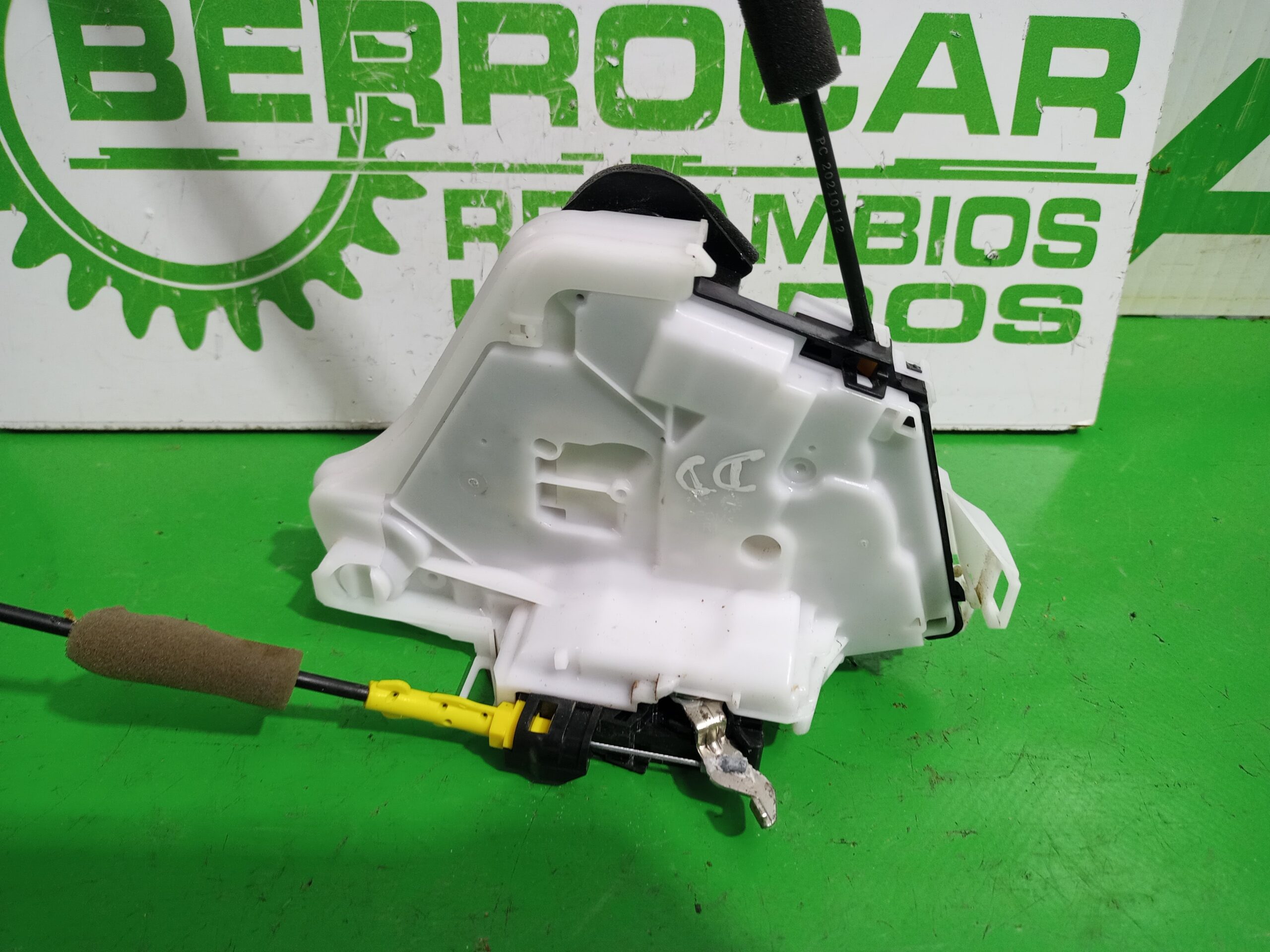 cerradura_puerta_delantera_derecha_805006ua0a_nissan_qashqai_ii_j11_j11_1_3_dig_t