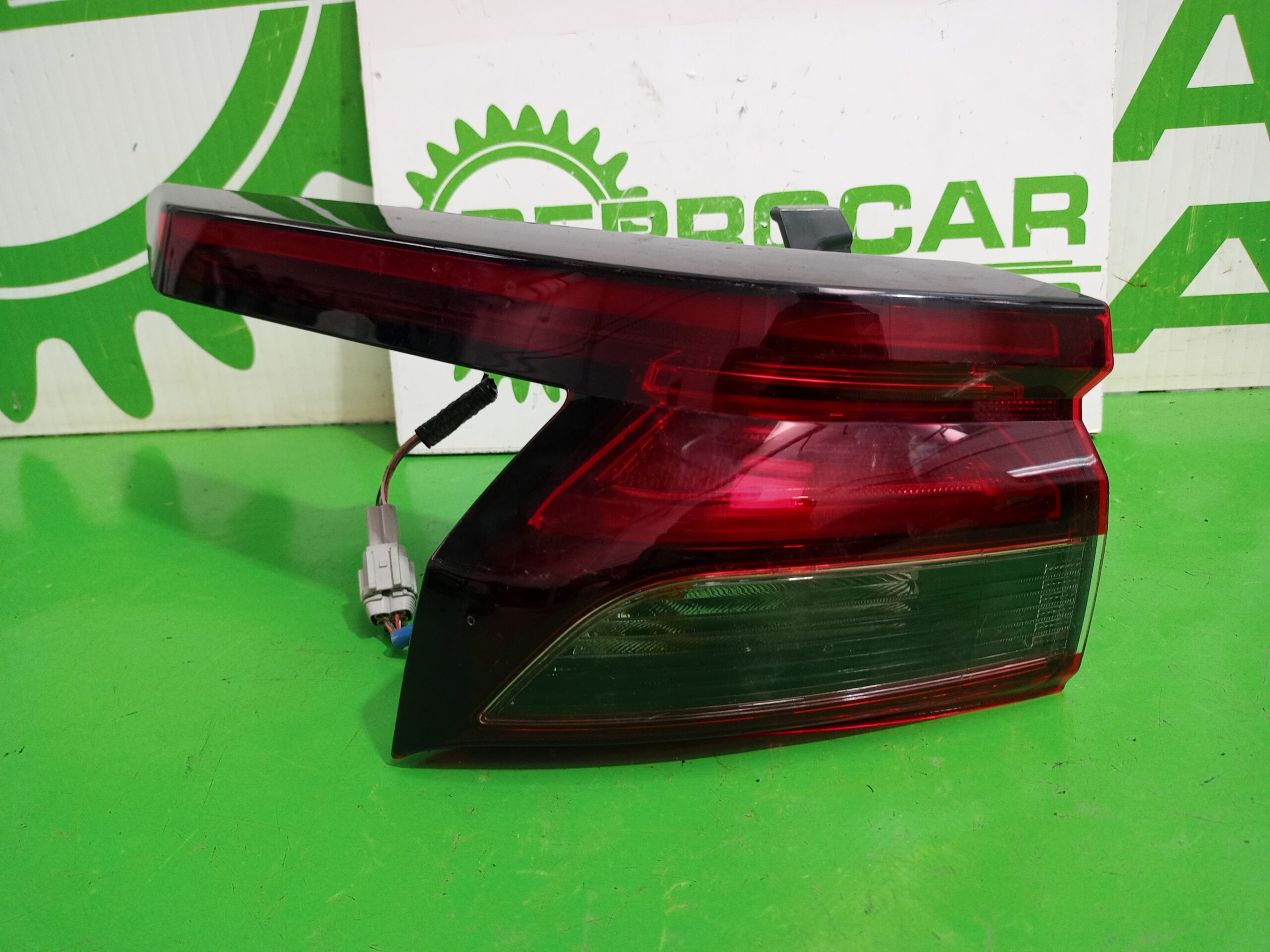 piloto_trasero_izquierdo_2208d02f_nissan_qashqai_ii_j11_j11_1_3_dig_t