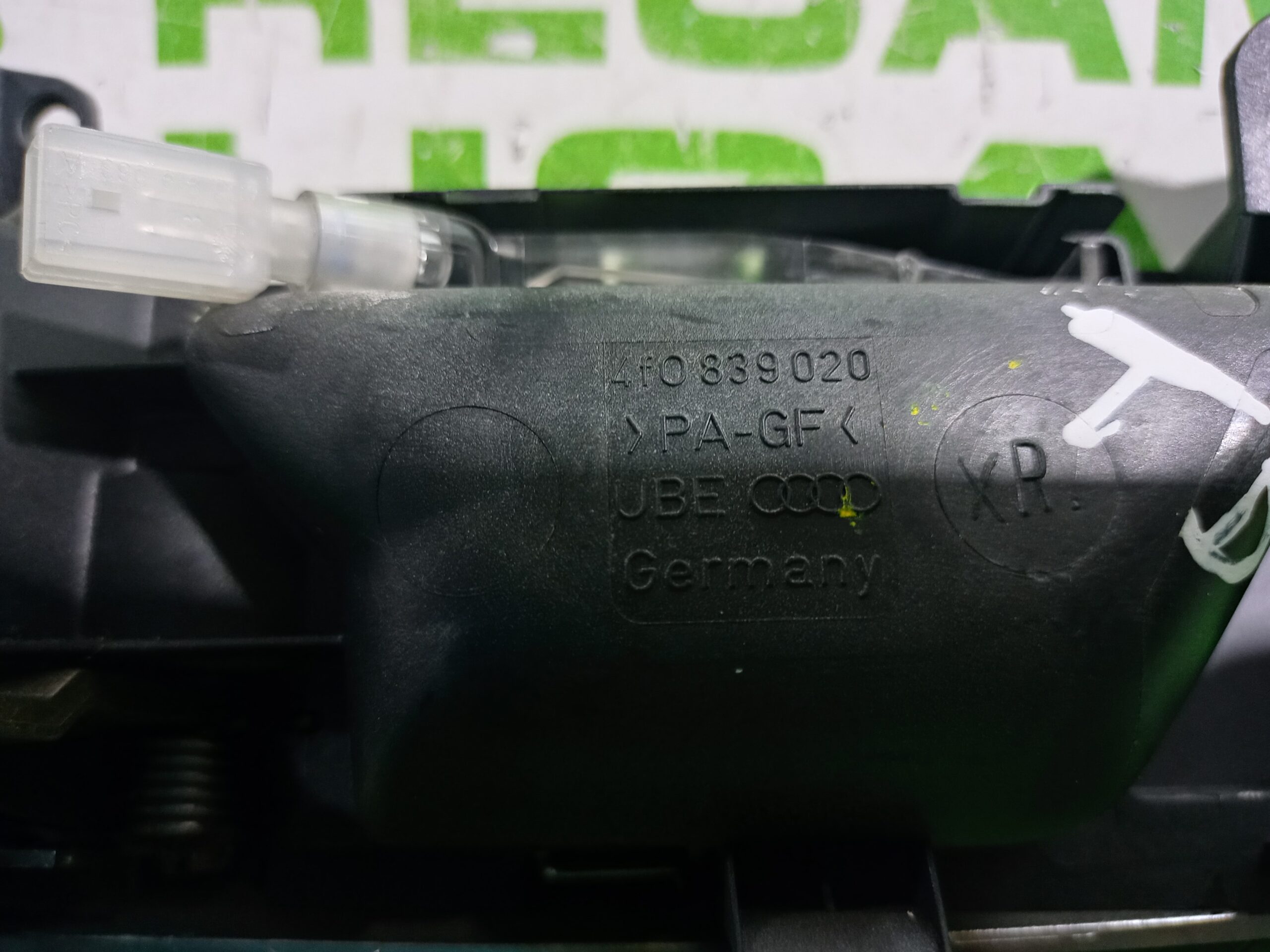 maneta_interior_trasera_derecha_4f0839020_audi_a6_berlina_4f2_2_4