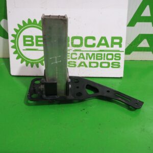 puntera_delantera_izquierda_de_paragolpes_4f0807133_audi_a6_berlina_4f2_2_4