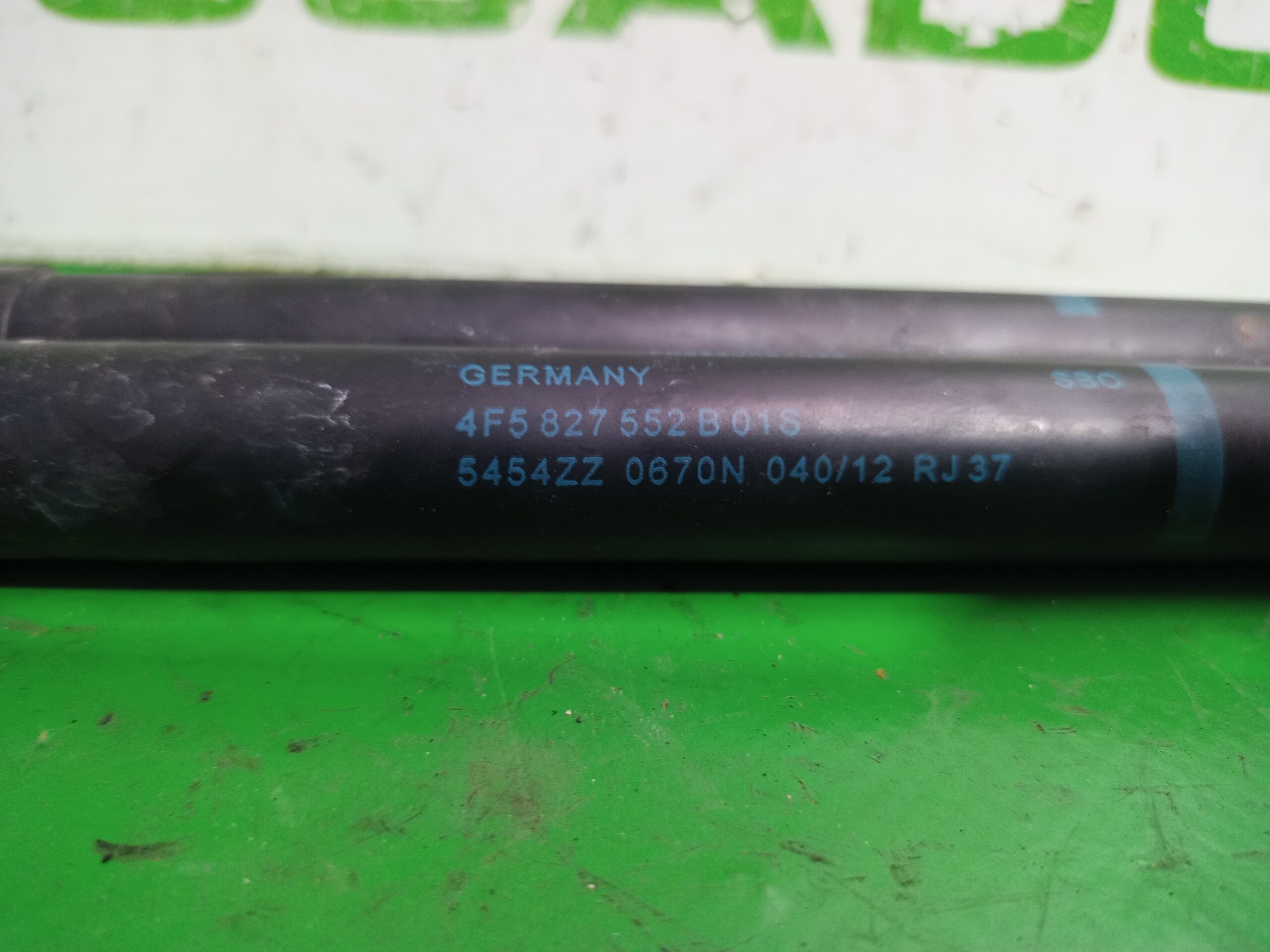 amortiguadores_maletero_porton_4f5827552b_audi_a6_berlina_4f2_2_4