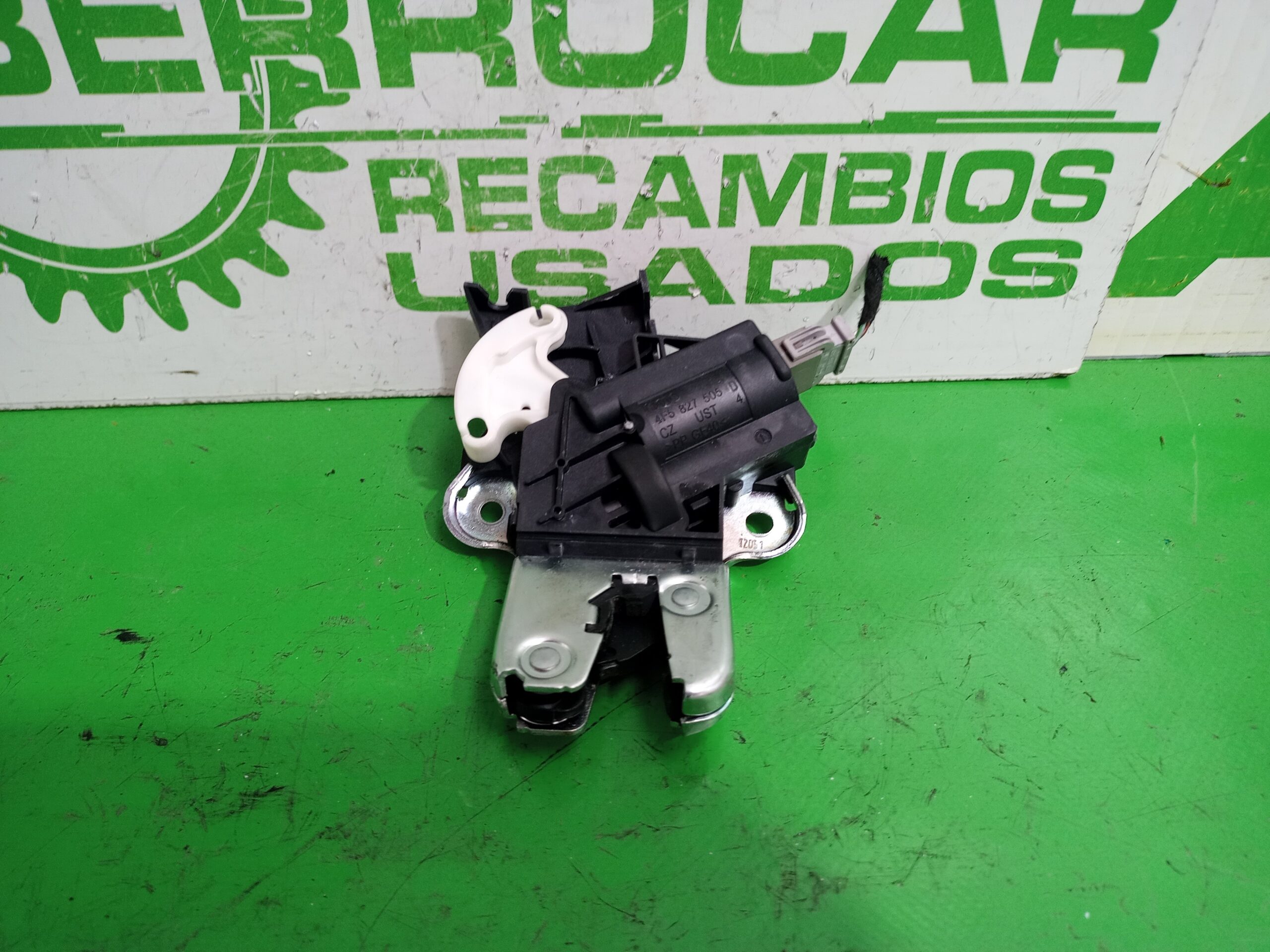 cerradura_maletero_porton_4f5827505d_audi_a6_berlina_4f2_2_4