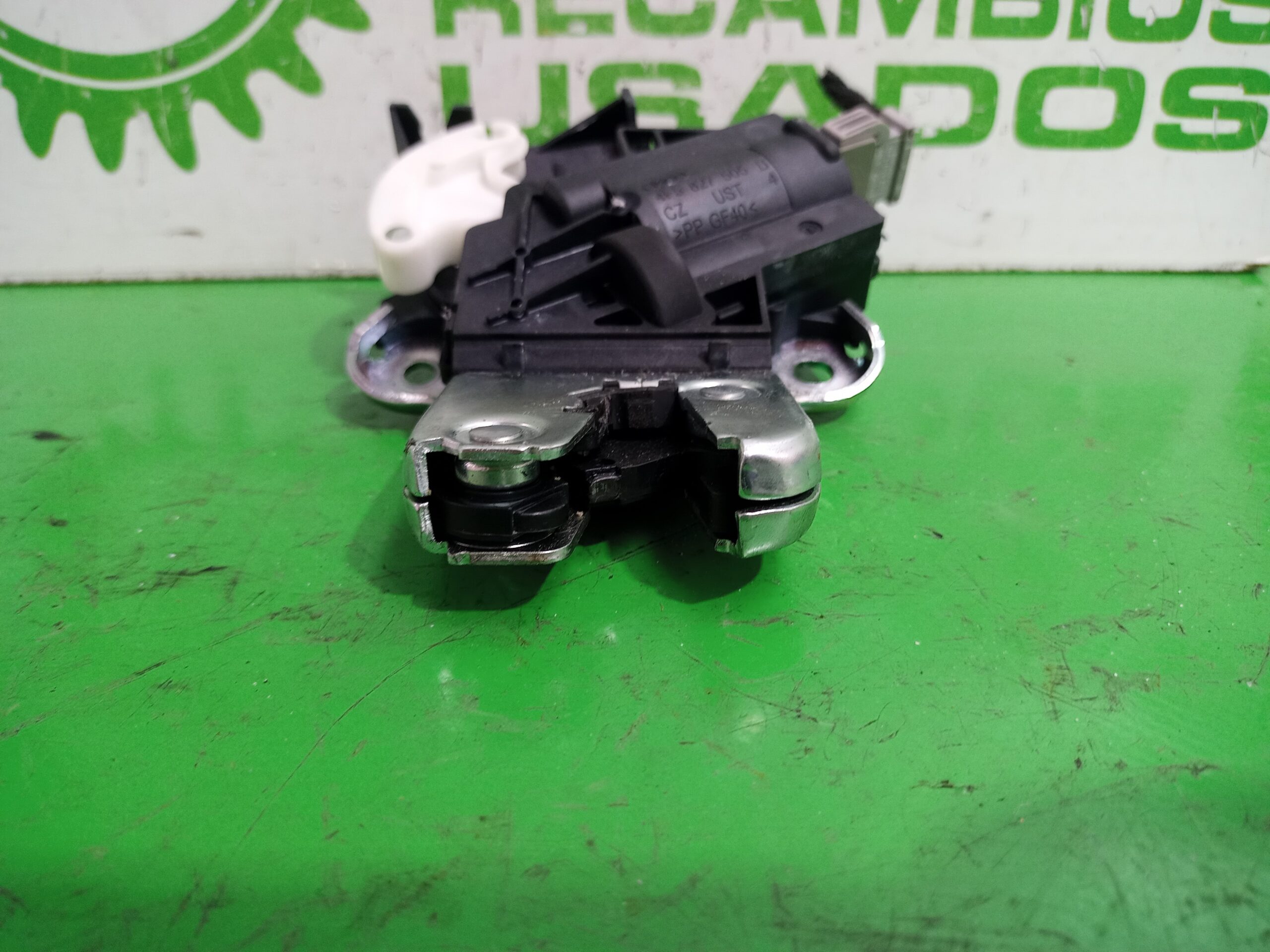 cerradura_maletero_porton_4f5827505d_audi_a6_berlina_4f2_2_4