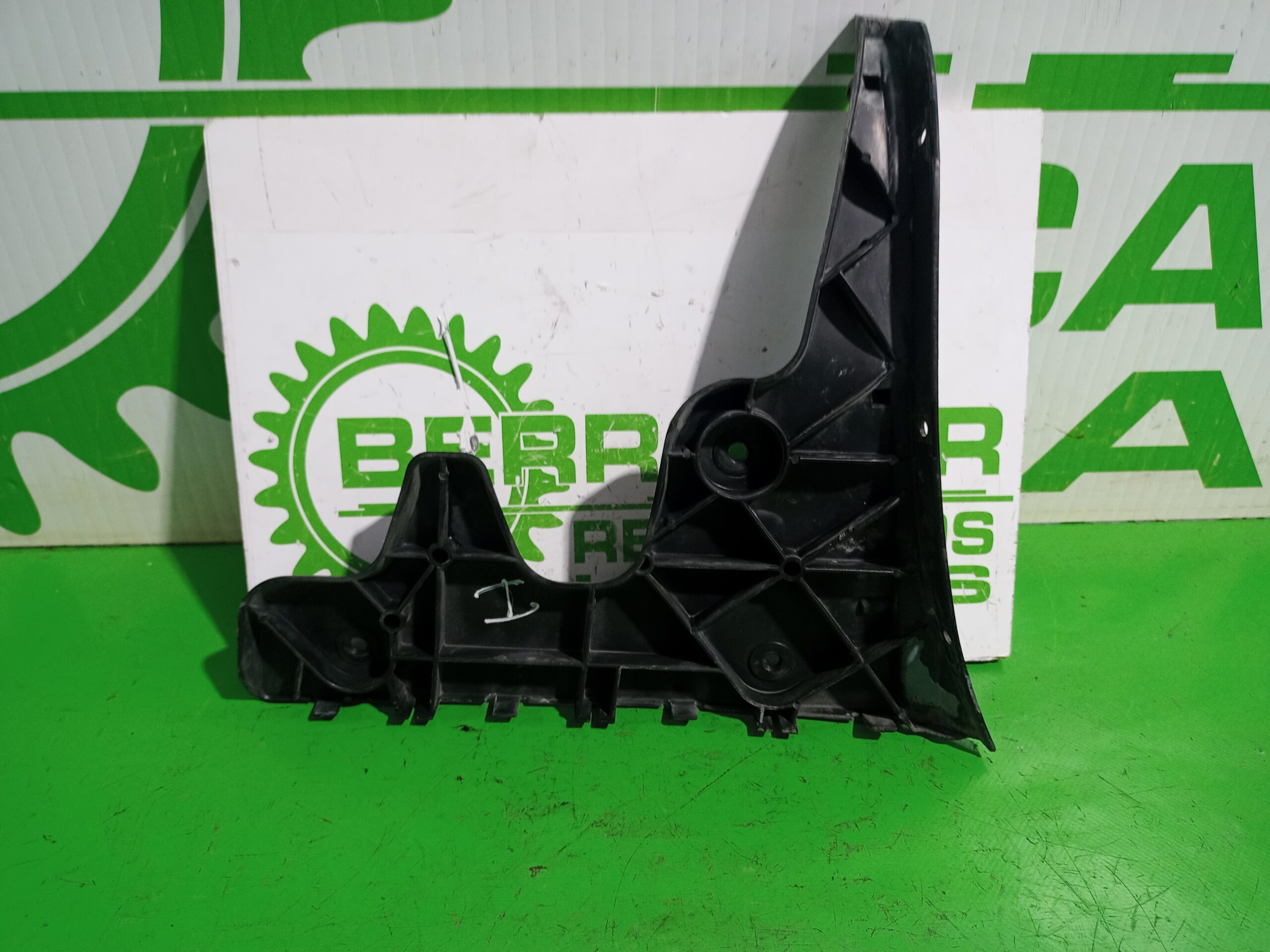 soporte_paragolpe_trasero_4f5807453_audi_a6_berlina_4f2_2_4