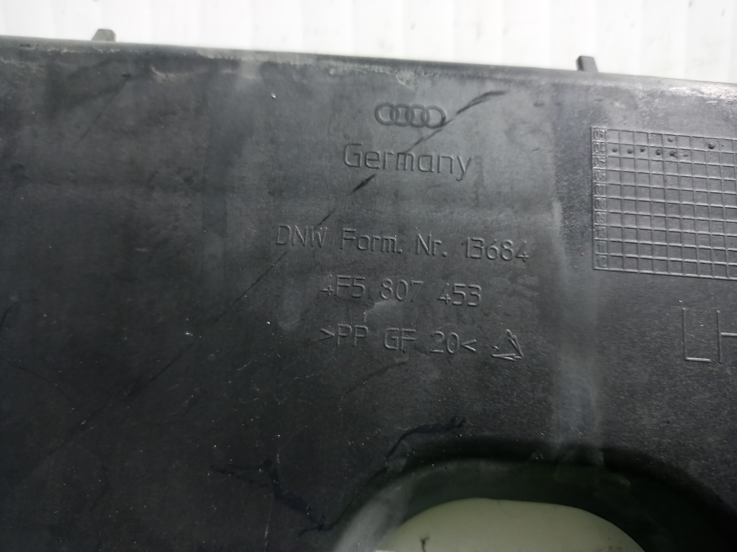 soporte_paragolpe_trasero_4f5807453_audi_a6_berlina_4f2_2_4