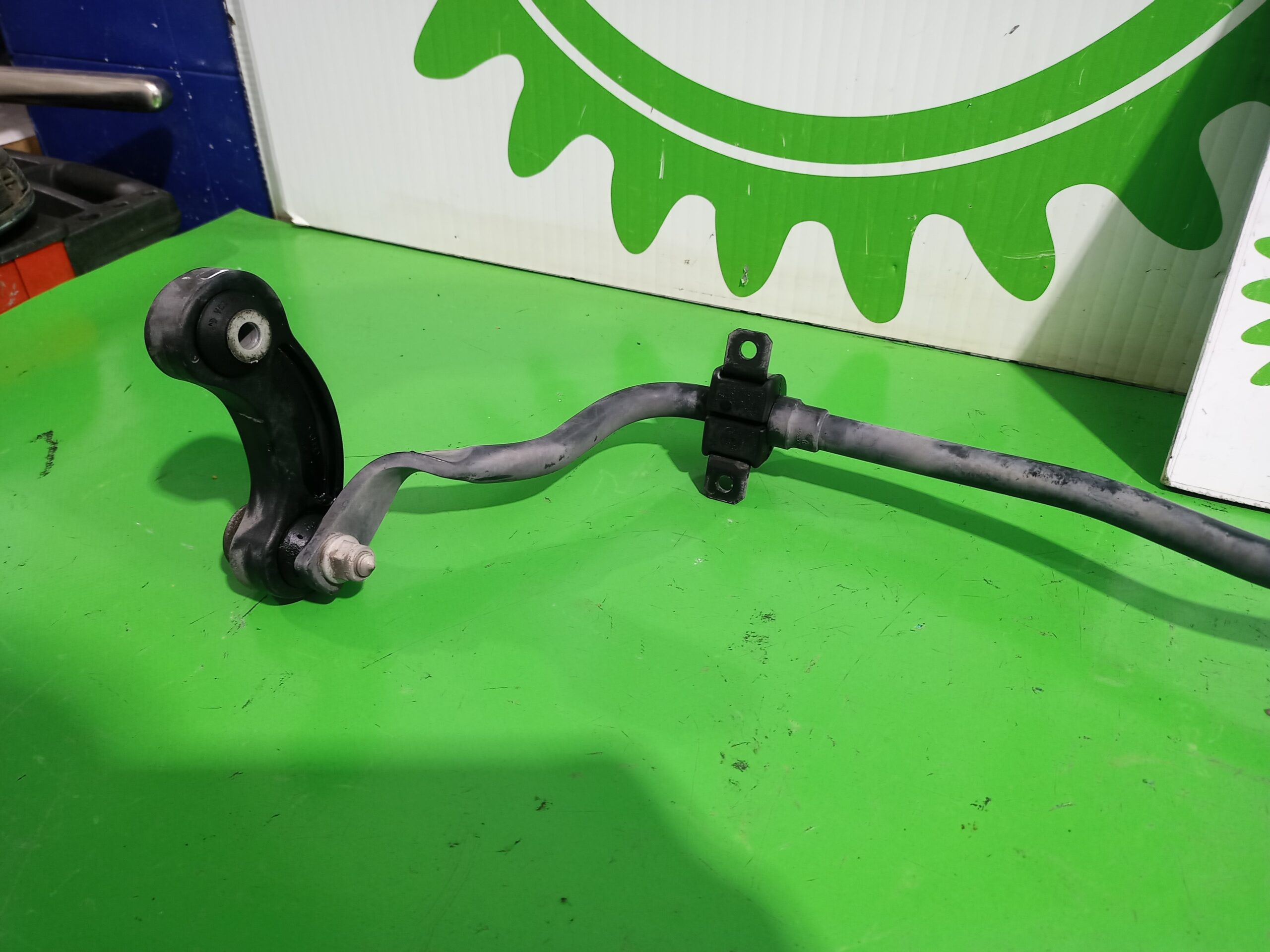 barra_estabilizadora_trasera_4f0511409h_audi_a6_berlina_4f2_2_4