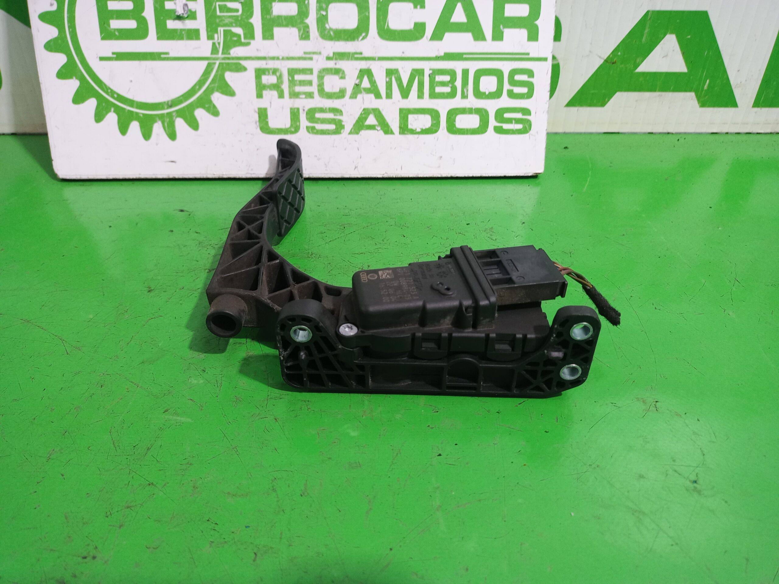 pedal_acelerador_4f1721523a_audi_a6_berlina_4f2_2_4