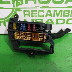 caja_reles_fusibles_4f1971845a_audi_a6_berlina_4f2_2_4