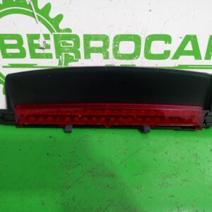 luz_central_de_freno_4f5945097_audi_a6_berlina_4f2_2_4