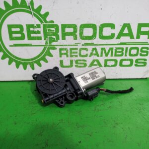 motor_elevalunas_delantero_derecho_51001603_lancia_ypsilon_101_1_3_multijet_16v_argento_10_2006