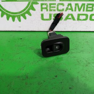 mando_elevalunas_delantero_derecho_b88328689_lancia_ypsilon_101_1_3_multijet_16v_argento_10_2006