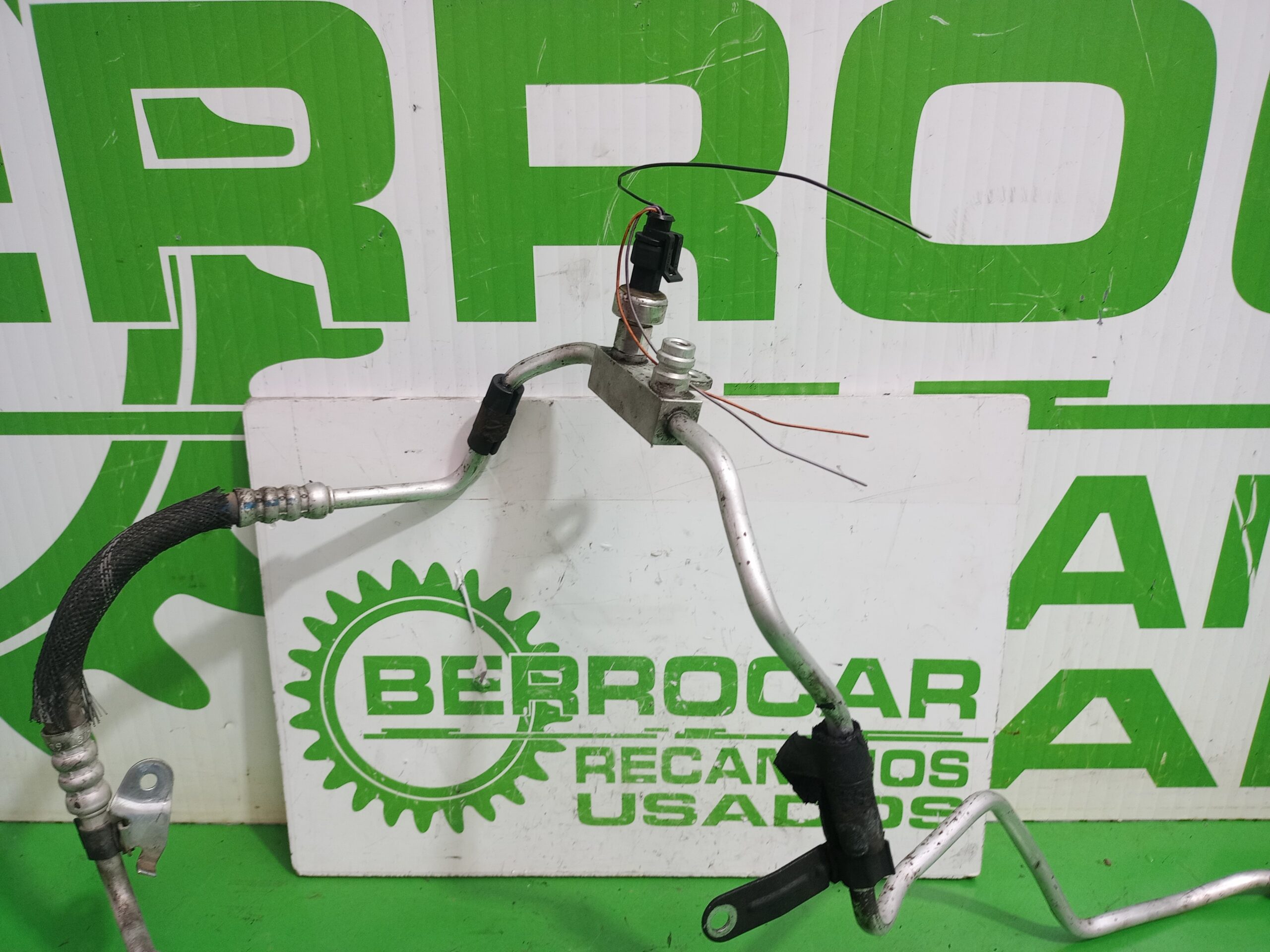 tubos_aire_acondicionado_51726787_lancia_ypsilon_101_1_3_multijet_16v_argento_10_2006