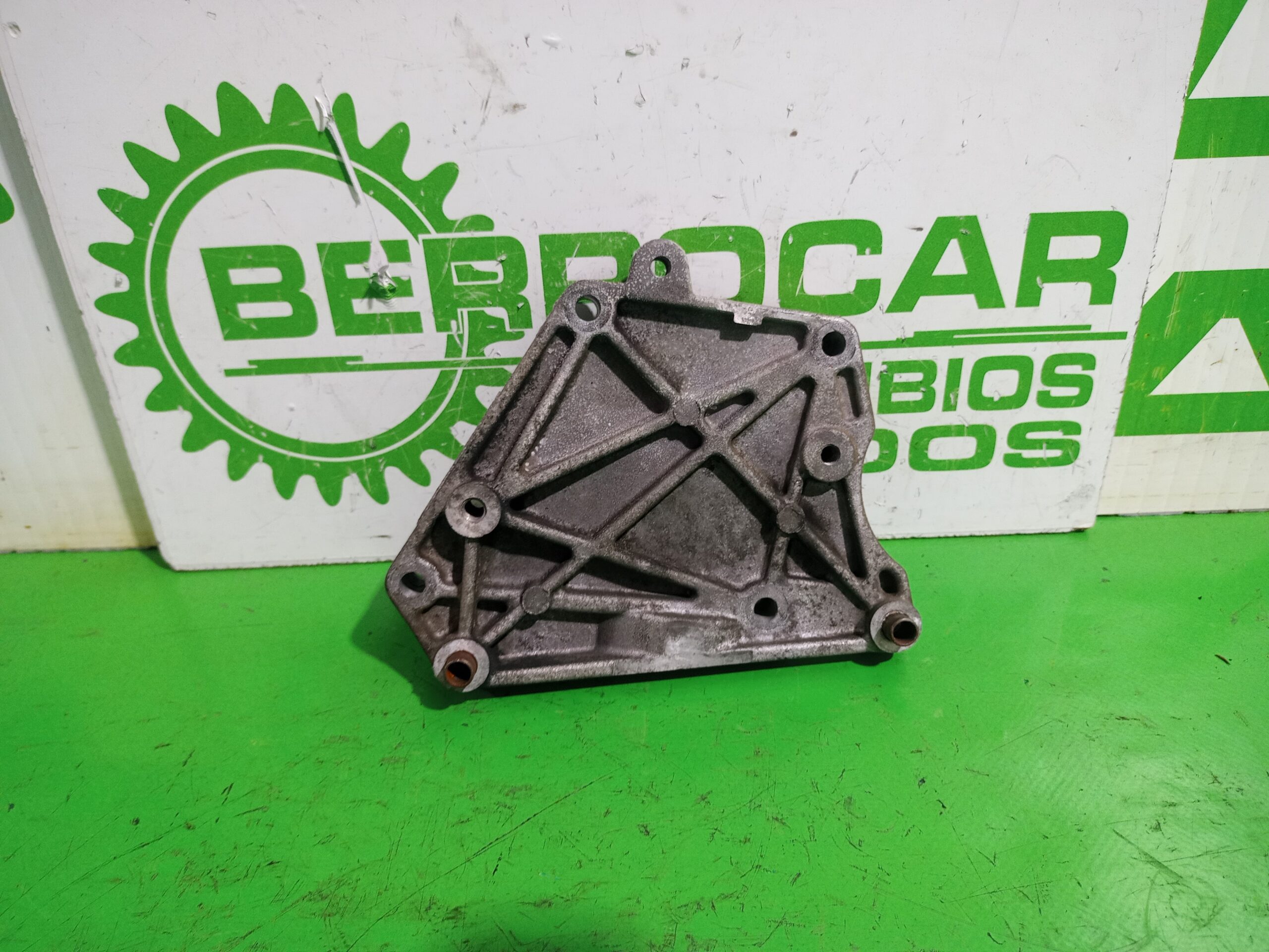 soporte_alternador_55206511_lancia_ypsilon_101_1_3_multijet_16v_argento_10_2006